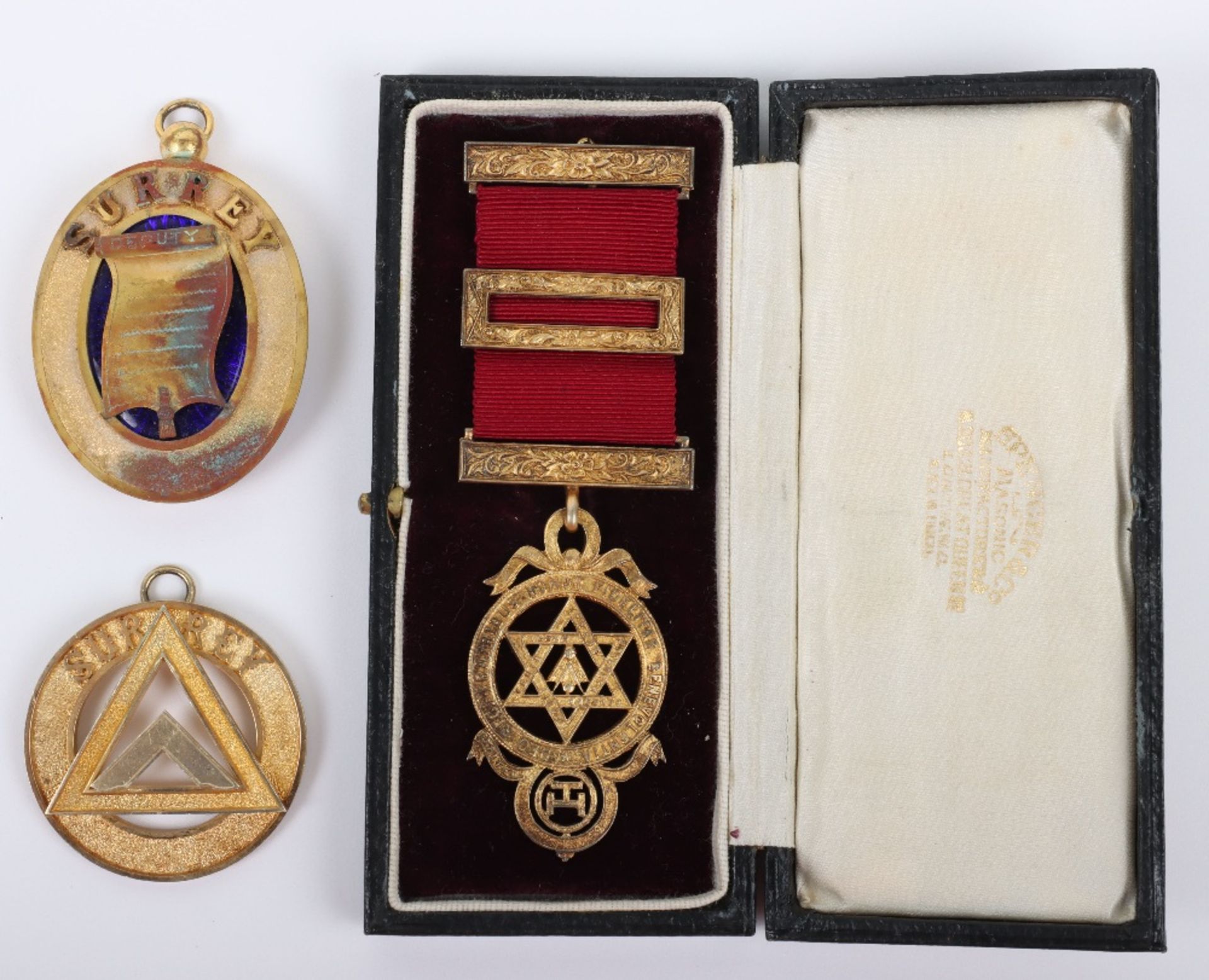 A silver masonic medal ‘deo reci fratribus honor fidelitas benevolentia