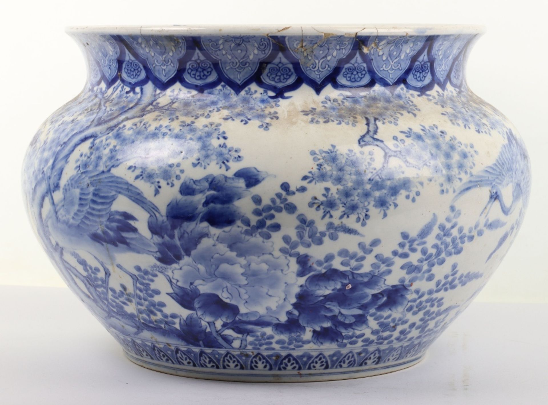 A Chinese blue & white fish bowl / jardiniere, unmarked - Image 4 of 14