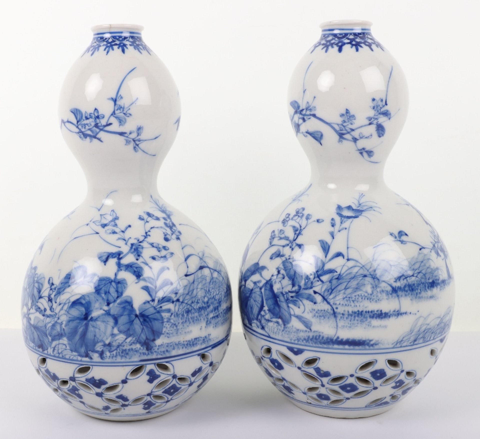 A pair of 20th century Japanese double gourd vases - Image 2 of 6