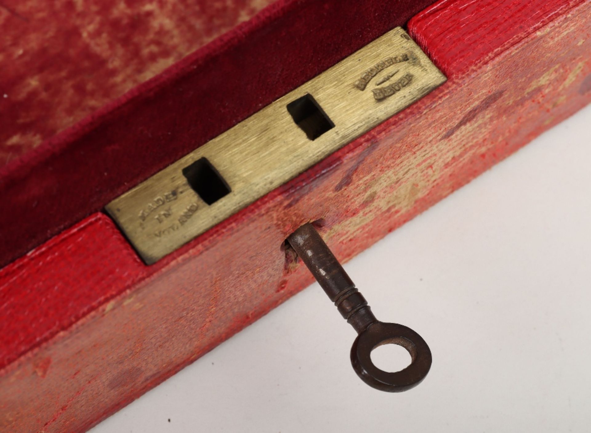 A 20th century Morocco leather red Government despatch box - Image 4 of 9