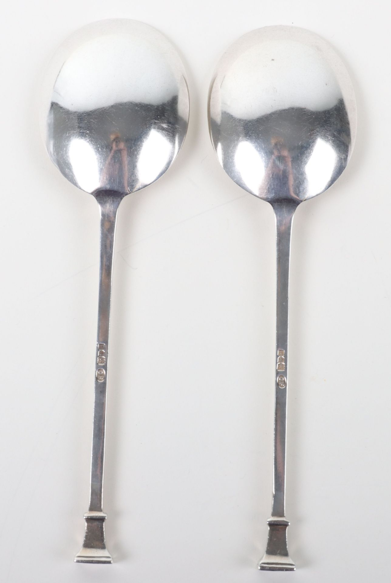 A pair of 17th century style serving spoons by, Josiah Williams & Co, London 1908 - Bild 2 aus 5