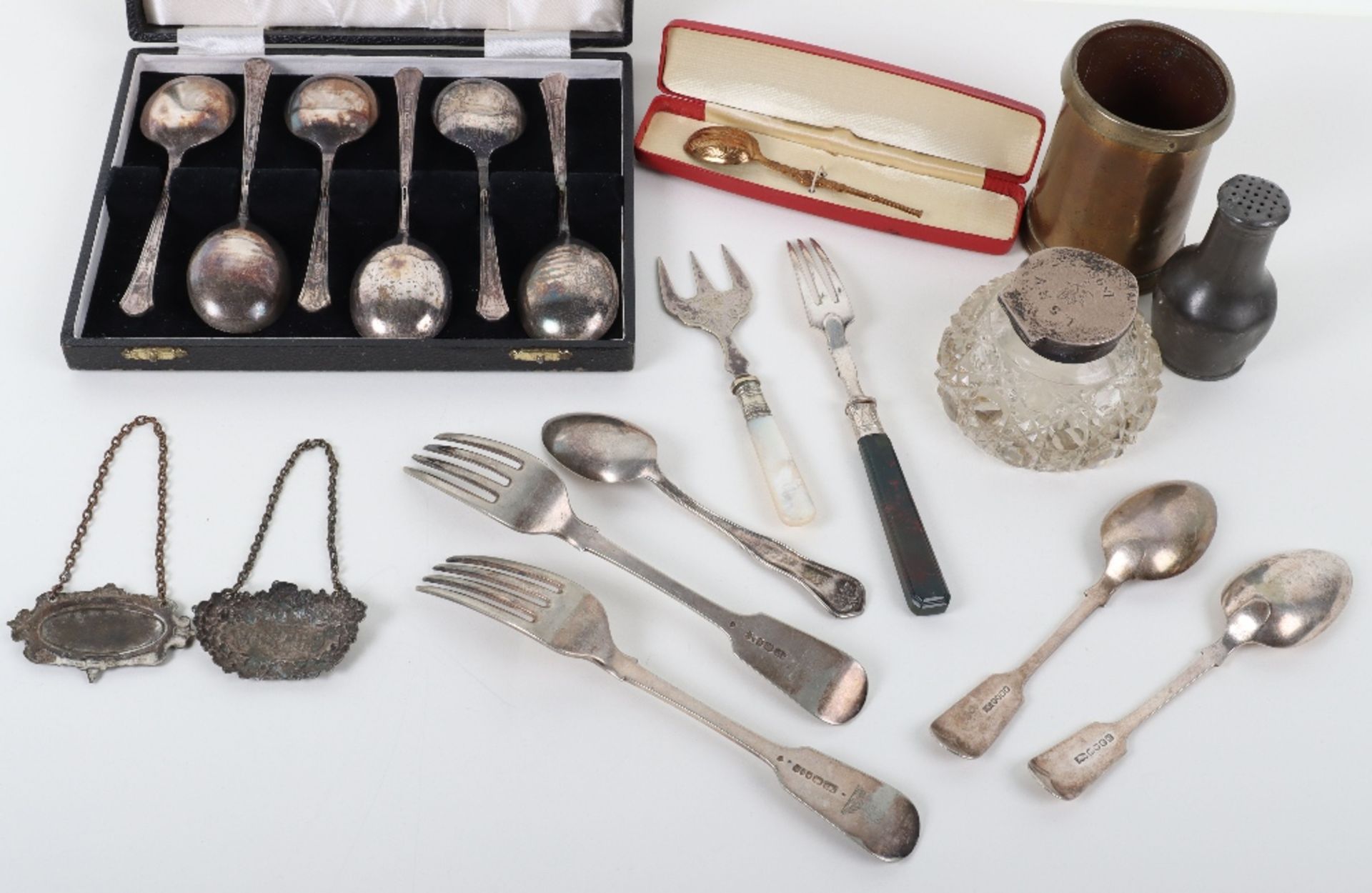 A selection of silver and silver plate - Bild 6 aus 8