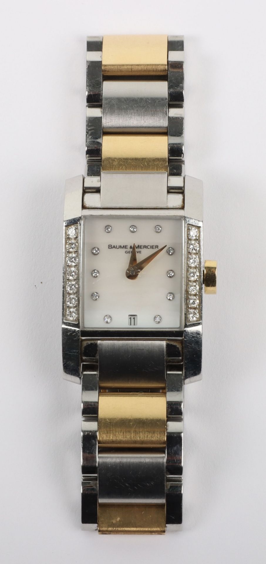A Baume & Mercier ‘Hampton Diamant’ gold and diamond set wristwatch - Bild 2 aus 5