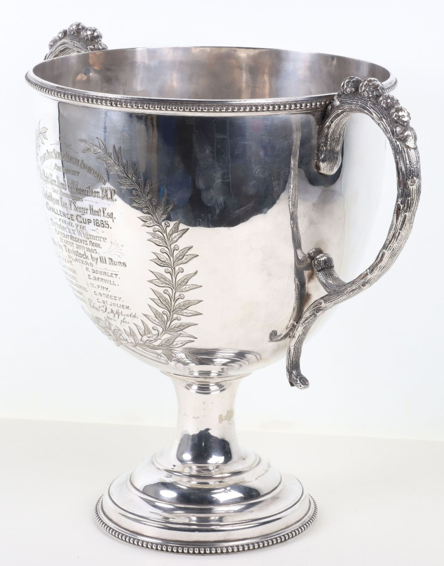 An interesting and substantial 19th century silver plated cricket trophy for the Challenge Cup 1885 - Bild 10 aus 11