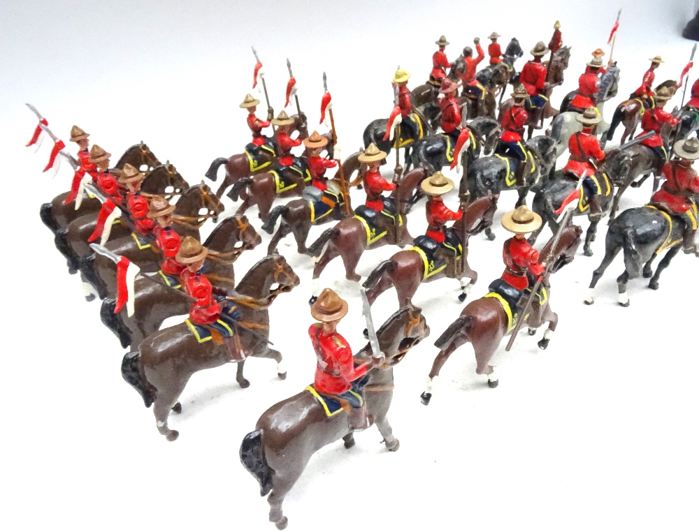 New Toy Soldiers Royal Canadian Mounted Police in stetsons, mounted - Image 3 of 5