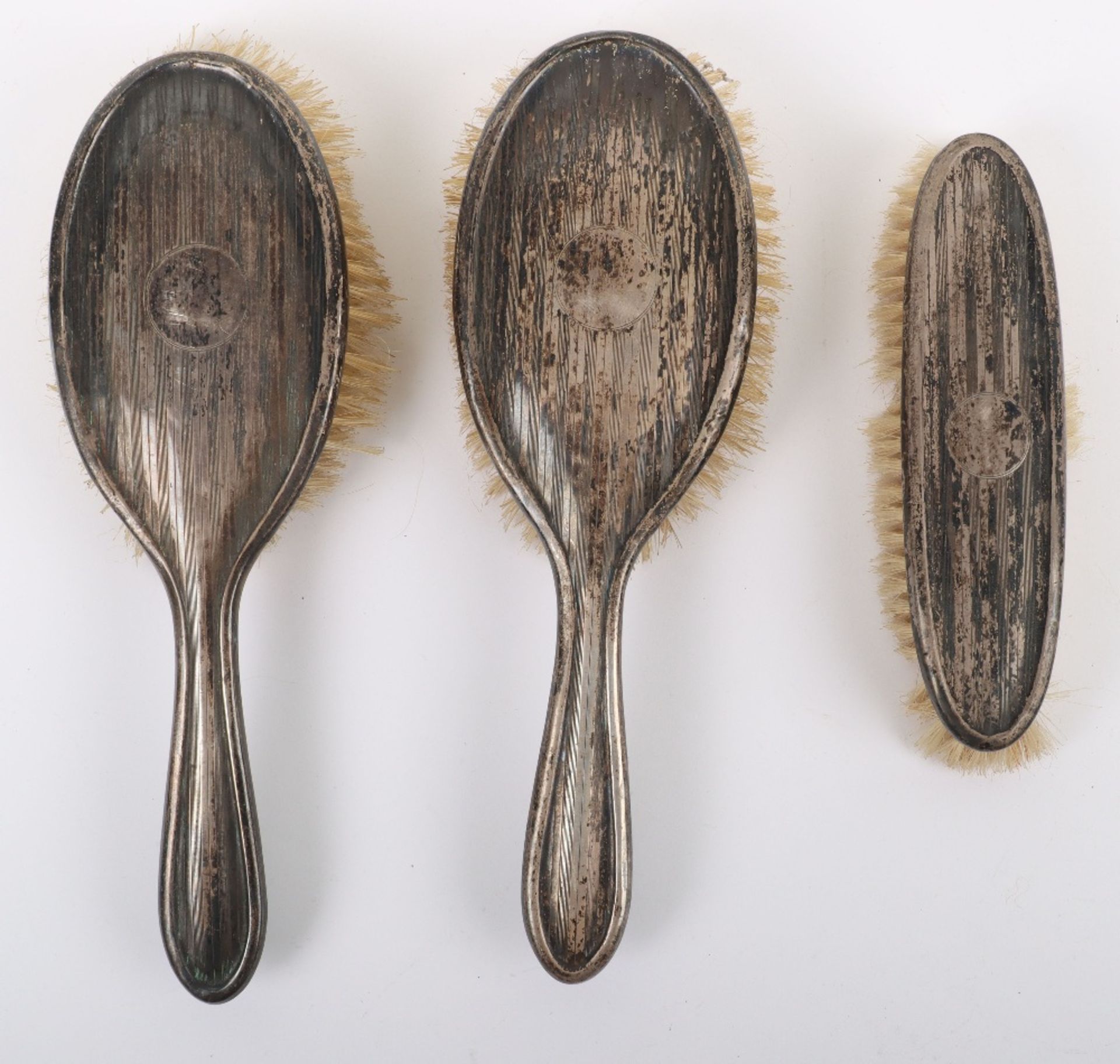 A silver dressing table brush set - Image 2 of 6