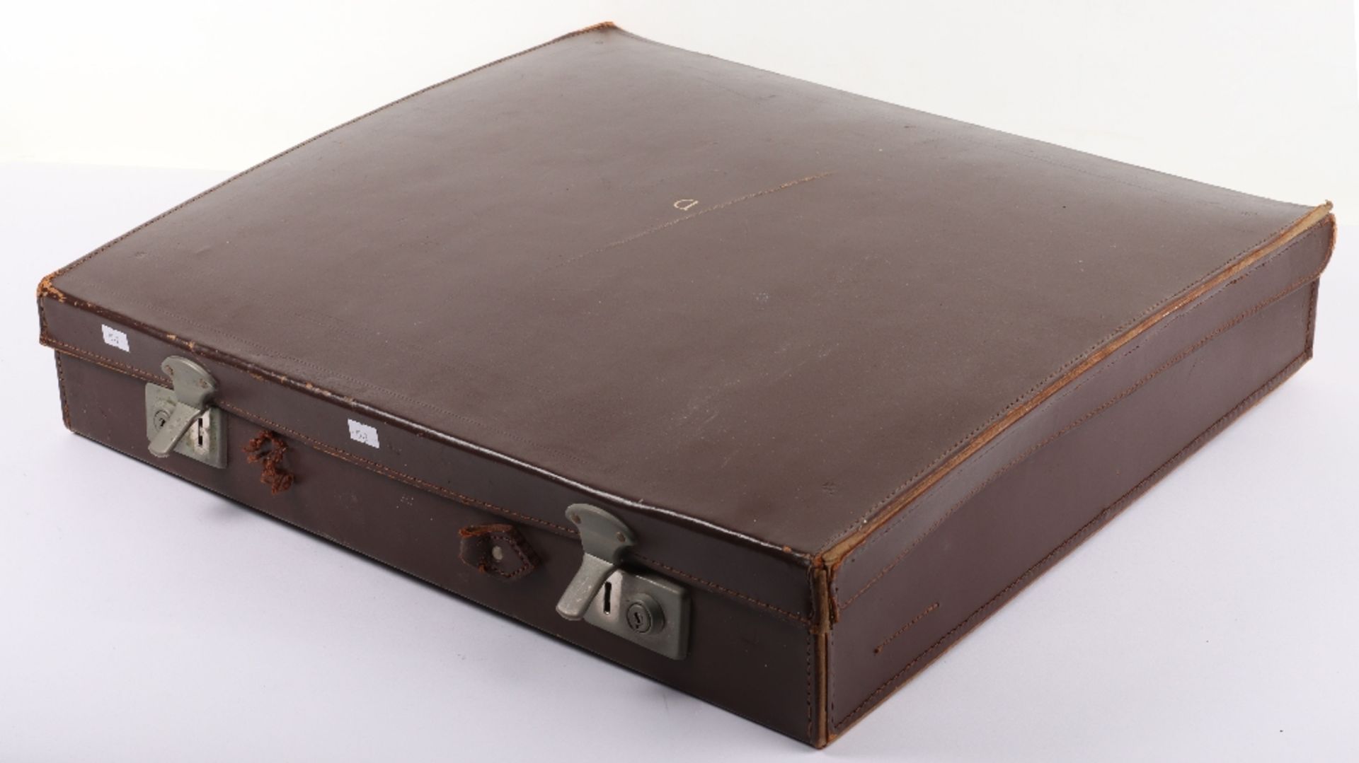 A leather suitcase of Masonic regalia - Bild 3 aus 7