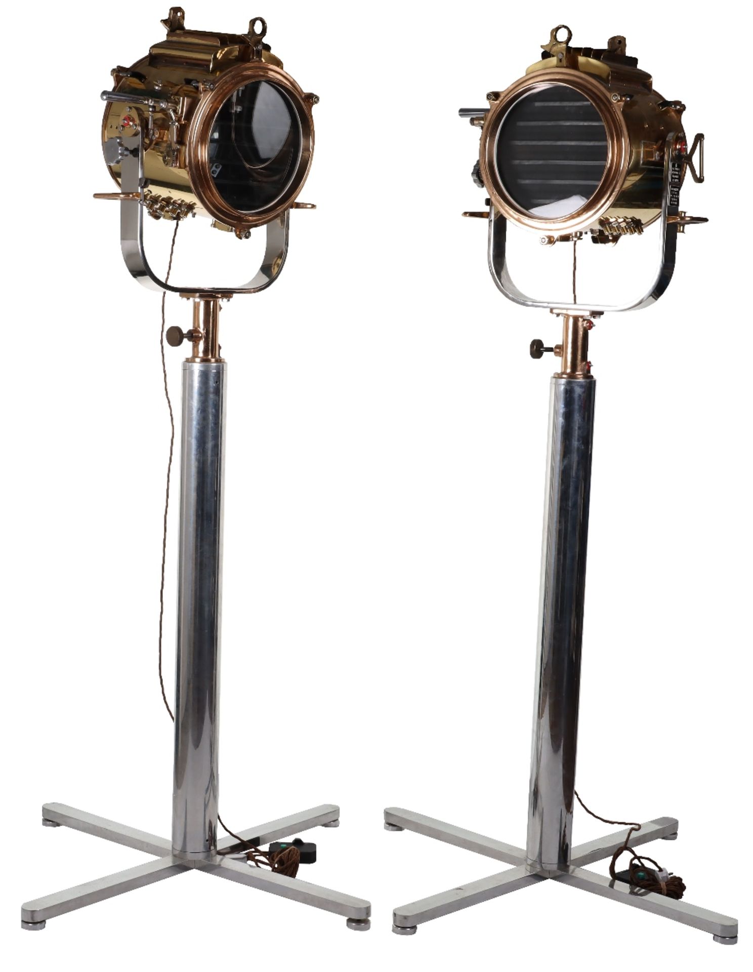 A superb and large pair of mid 20th century brass and metal naval signalling lamps on stands - Image 4 of 26