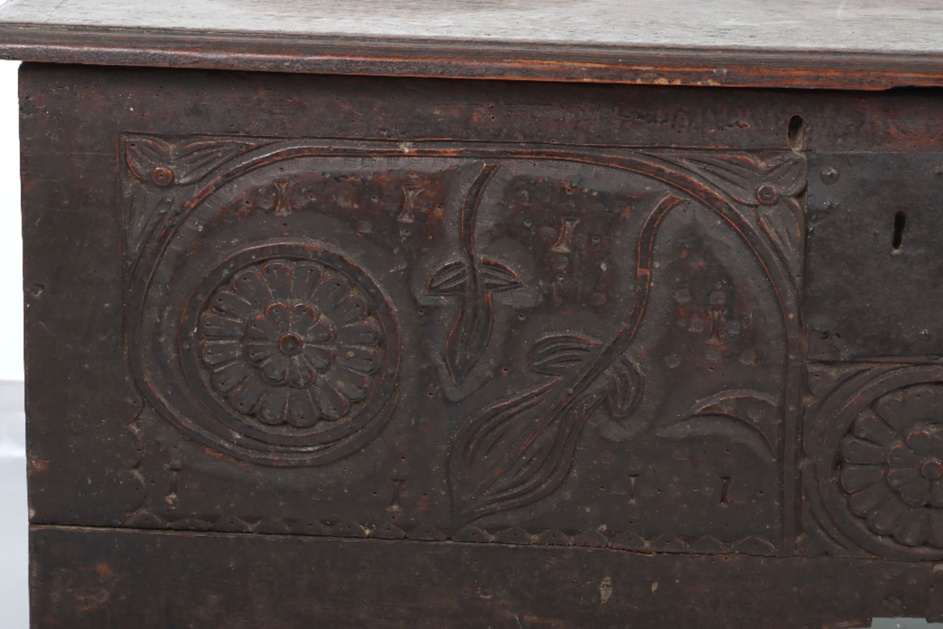 17th Century and later coffer - Bild 2 aus 6