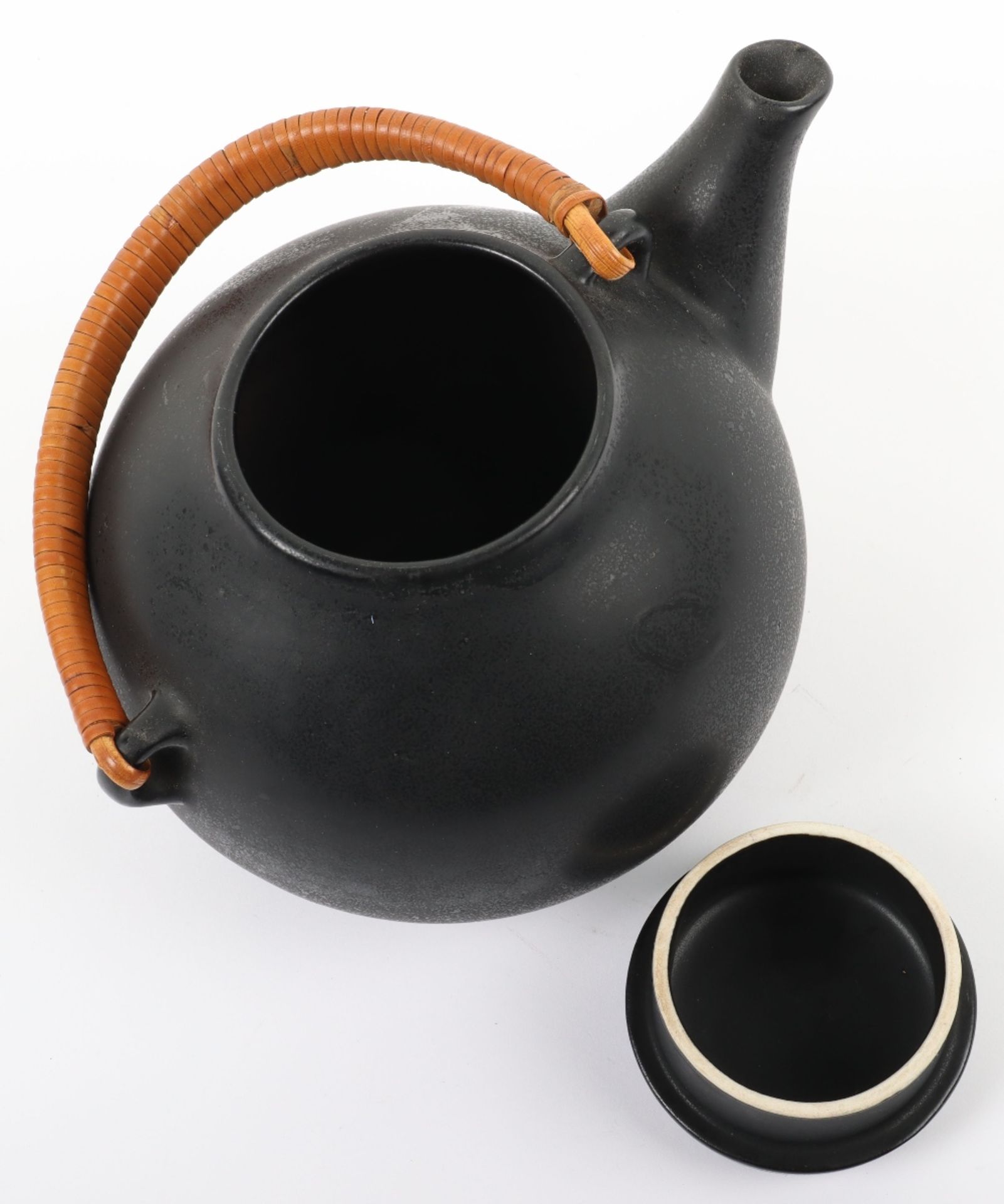 Arabia of Finland, GA teapot, 20th century ceramic - Image 5 of 5