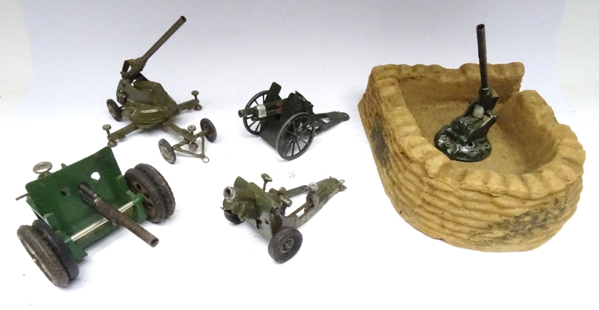 Britains set 1730, Gunners carrying Shells - Image 6 of 8