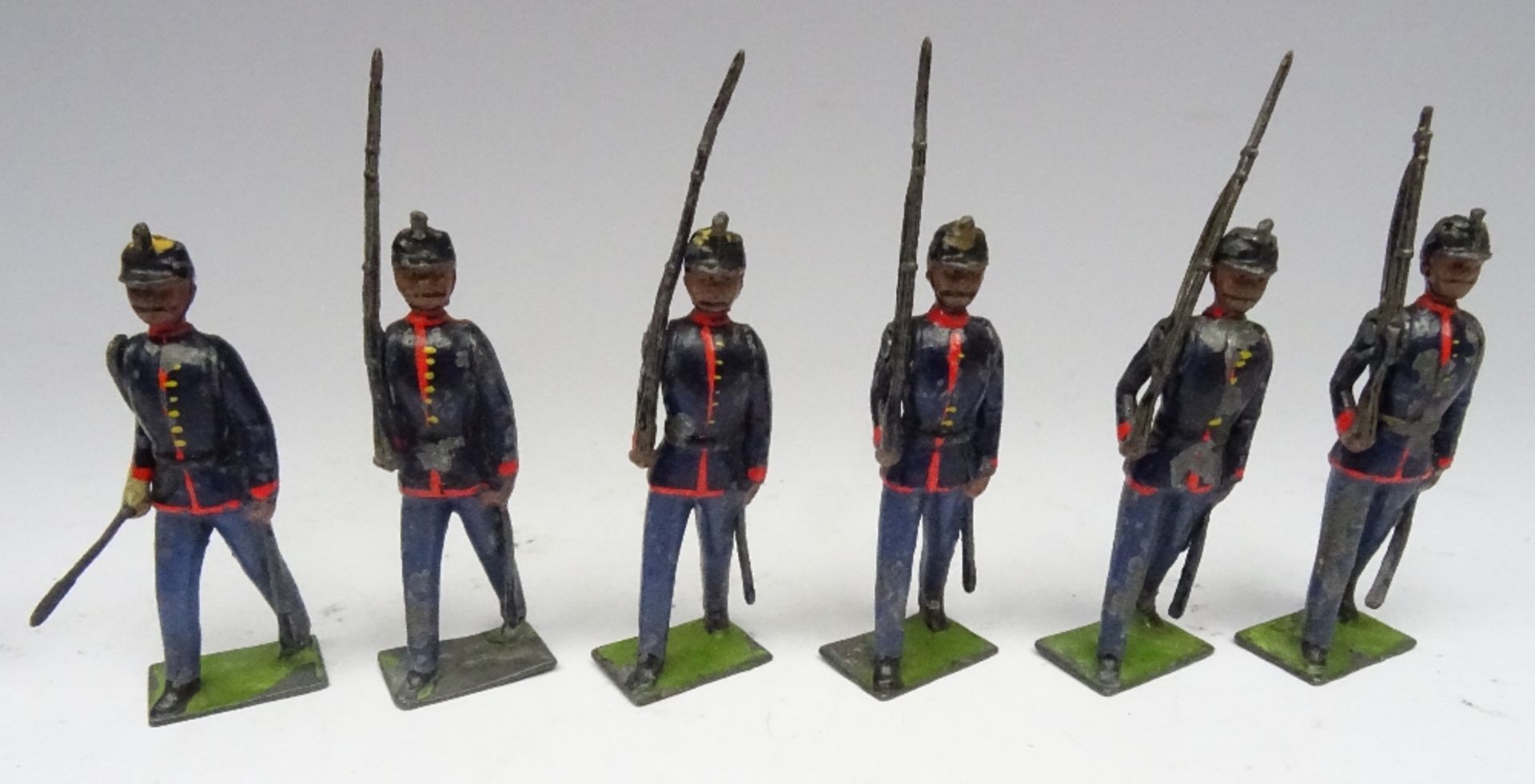 Britains set 178, Austrian Foot Guards - Image 5 of 12