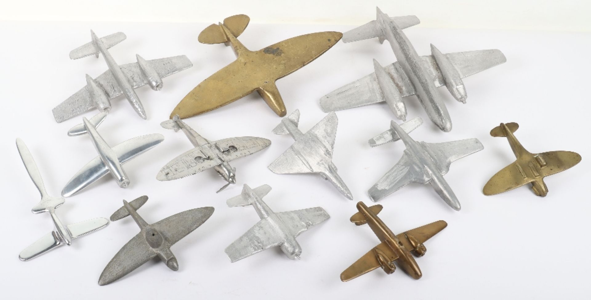Selection of Model Aircraft - Image 2 of 2