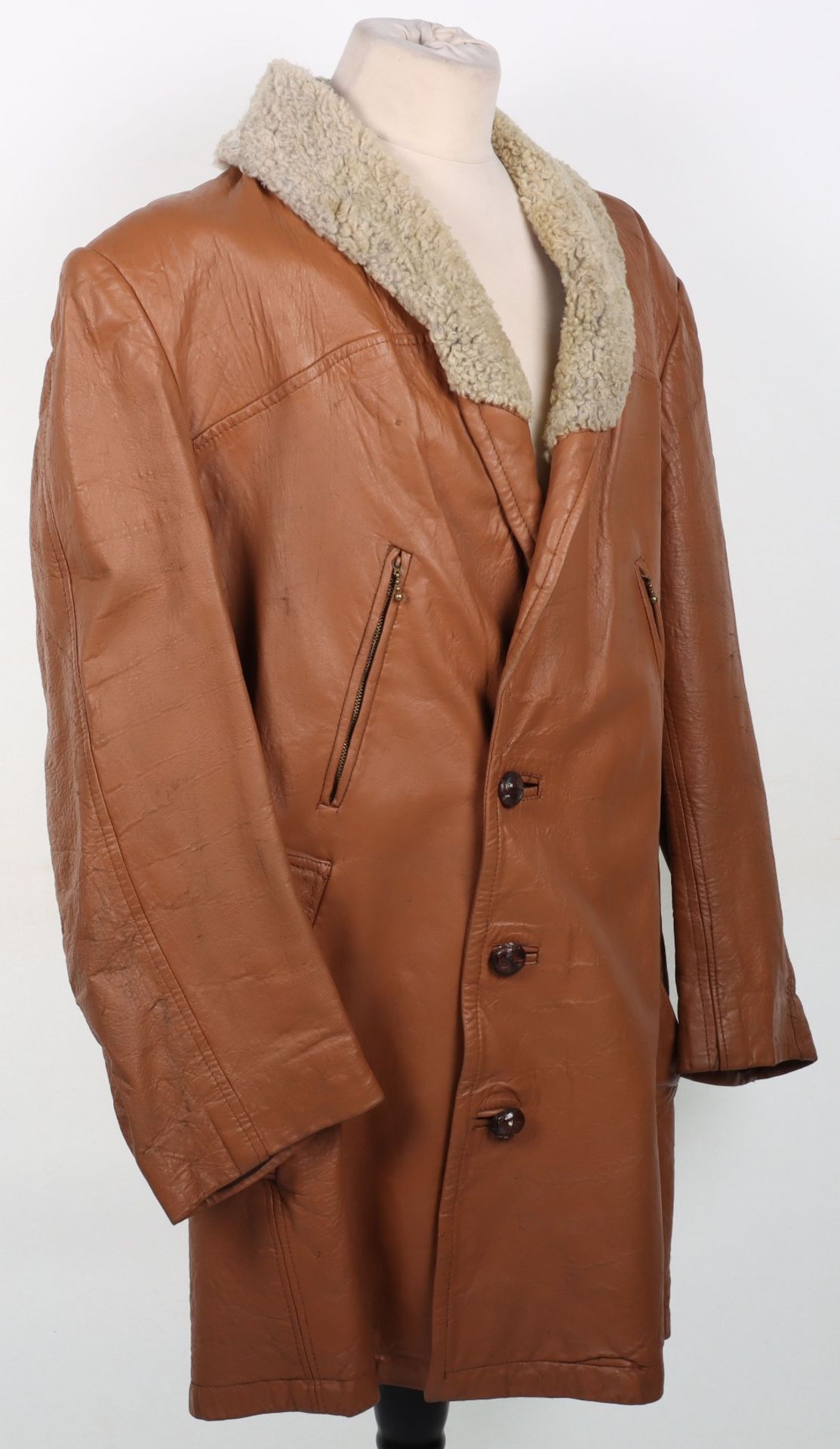 Vintage Style Tan Leather Coat - Image 5 of 10