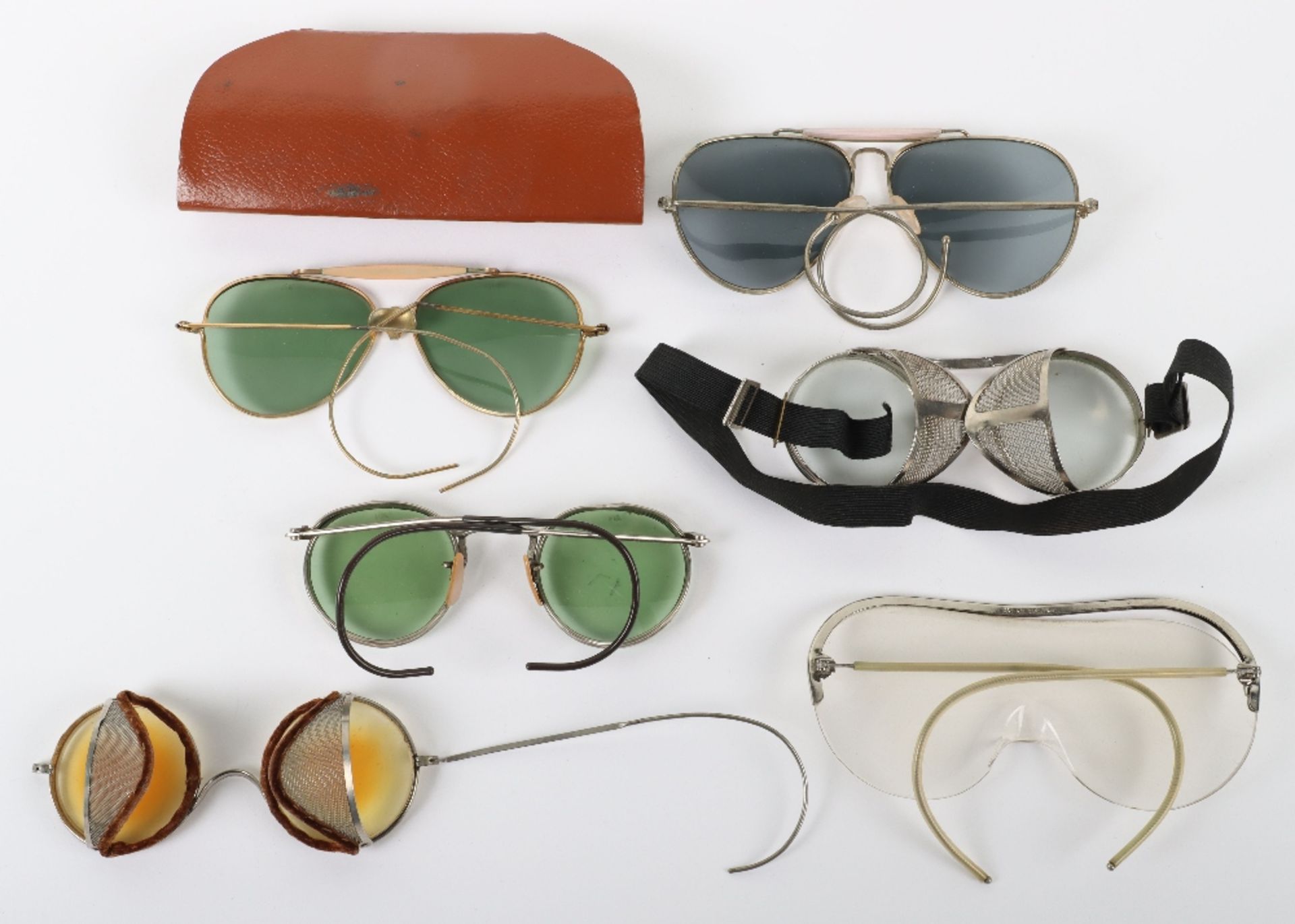 Grouping of Vintage Aviators Sun Glasses / Anti-Glare Flying Glasses - Image 2 of 2
