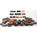 Quantity of Unboxed Hornby Dublo 00 Gauge Goods Rolling Stock