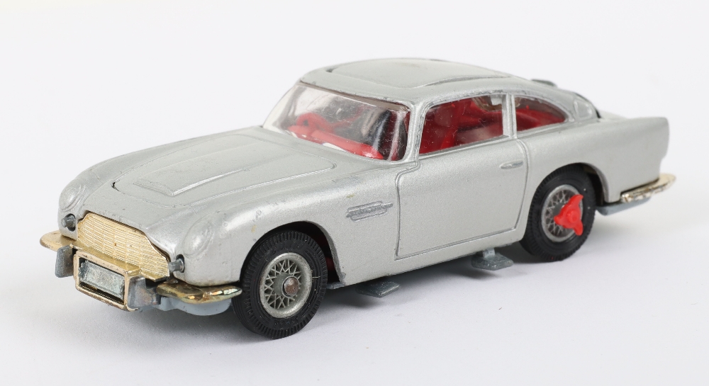 Corgi Toys 270 James Bond Aston Martin 1st Edition - Image 3 of 5