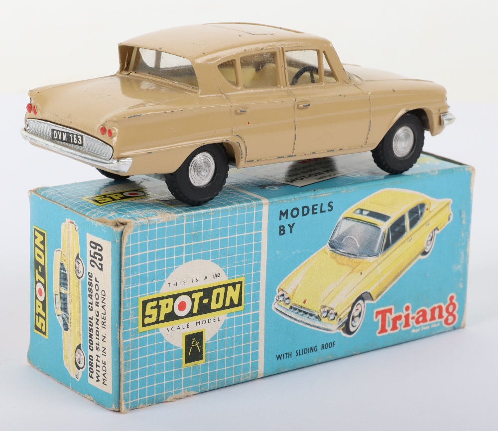 Tri-ang Spot On Model 259 Ford Consul Classic - Image 4 of 7