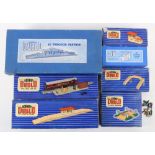 Hornby Dublo boxed track side buildings and accessories