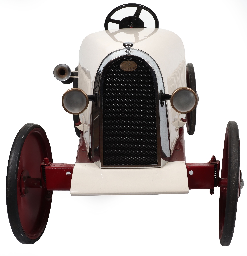 A very rare Eureka pressed steel Bugatti Duck tail type 35 child’s pedal Racing car, French circa 19 - Image 2 of 12