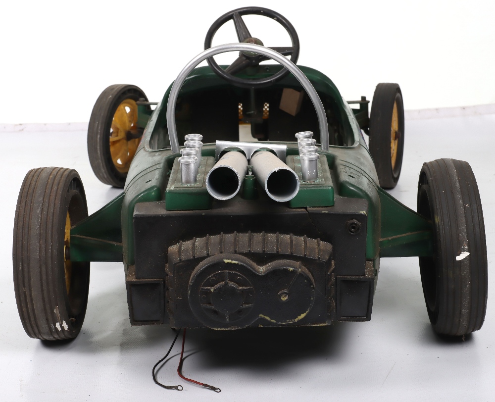A Tri-ang moulded plastic Lotus child’s battery operated Racing car, English circa 1970 - Image 8 of 9