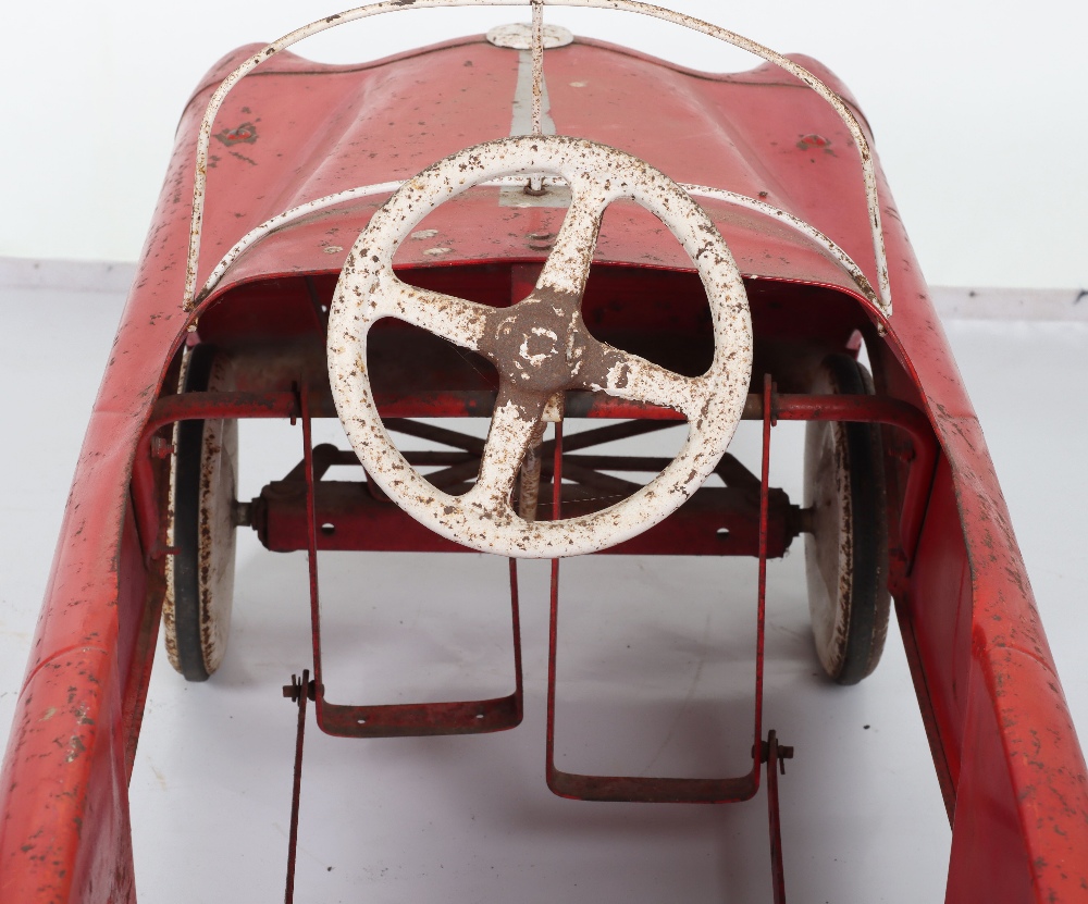 A Tri-ang pressed steel child’s pedal car, English 1960 - Image 10 of 10