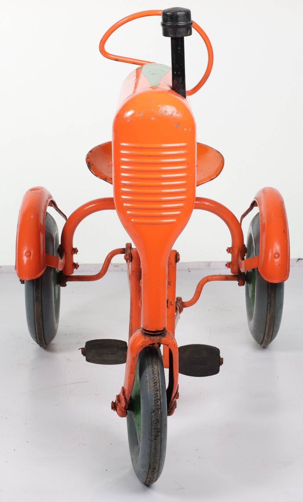 A Tri-ang pressed steel child’s pedal Tractor Major, English 1960s - Image 3 of 9