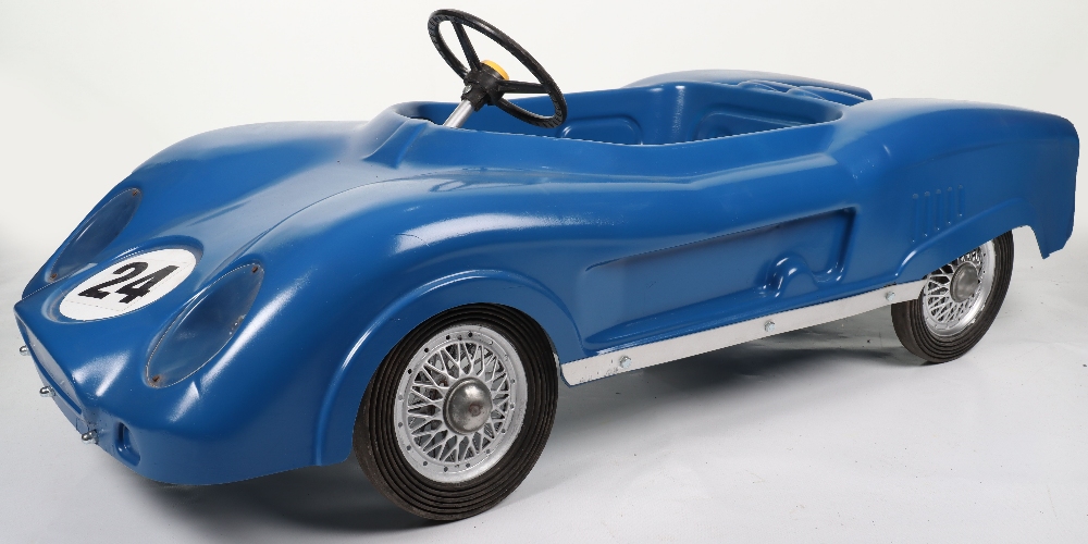 A scarce M & G (Morellett & Guerineae) hard moulded plastic Ford GT 40 child’s pedal Racing car, Fre - Image 2 of 11