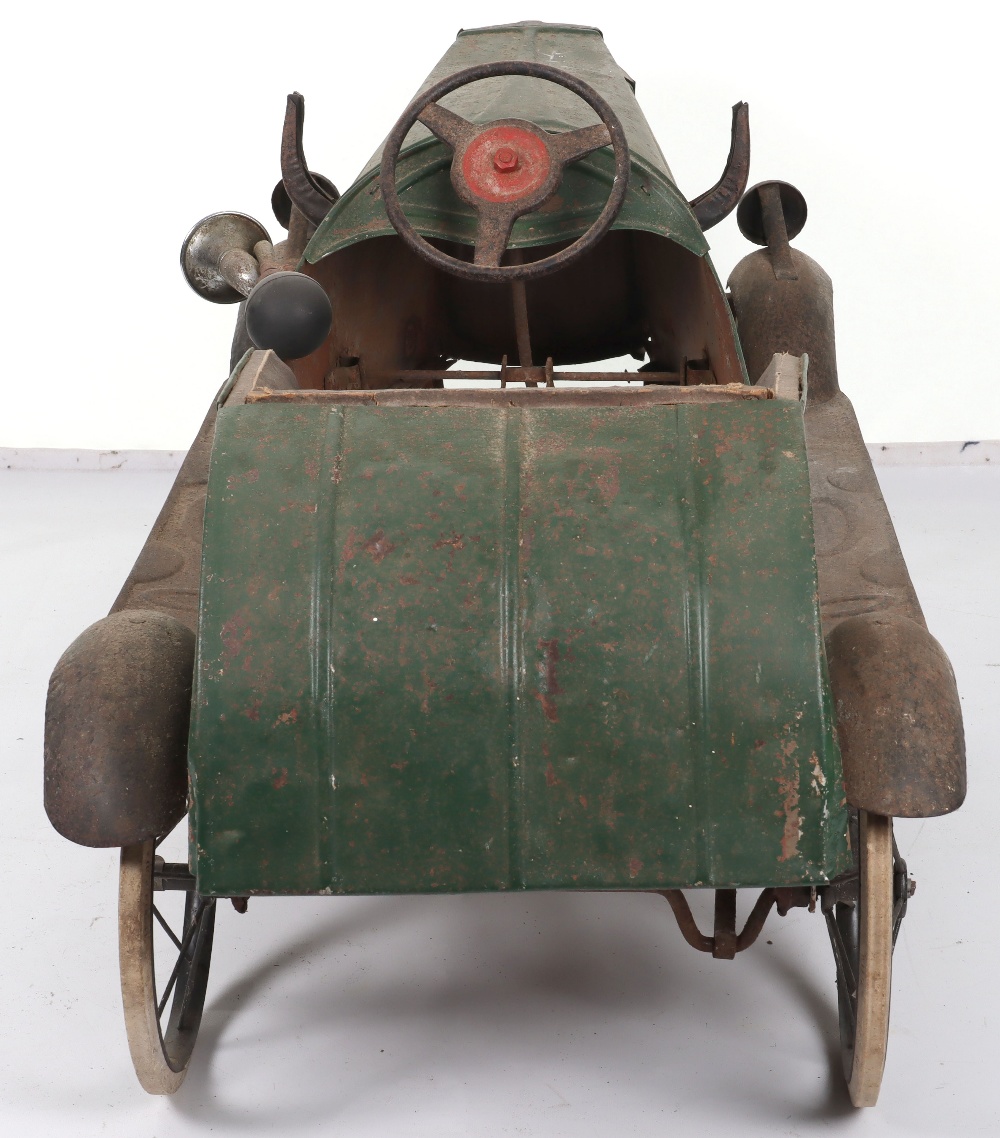 A Tri-ang pressed steel Vauxhall child’s pedal car, English circa 1940 - Image 10 of 10