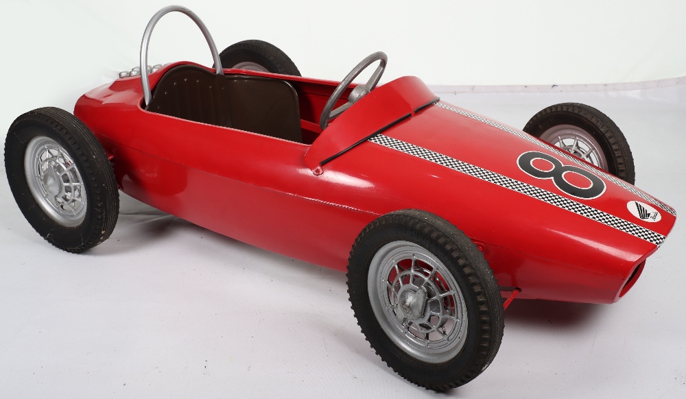 A scarce M & G (Morellett & Guerineae) Honda child’s motor racing pedal car, French circa 1970 - Image 4 of 8