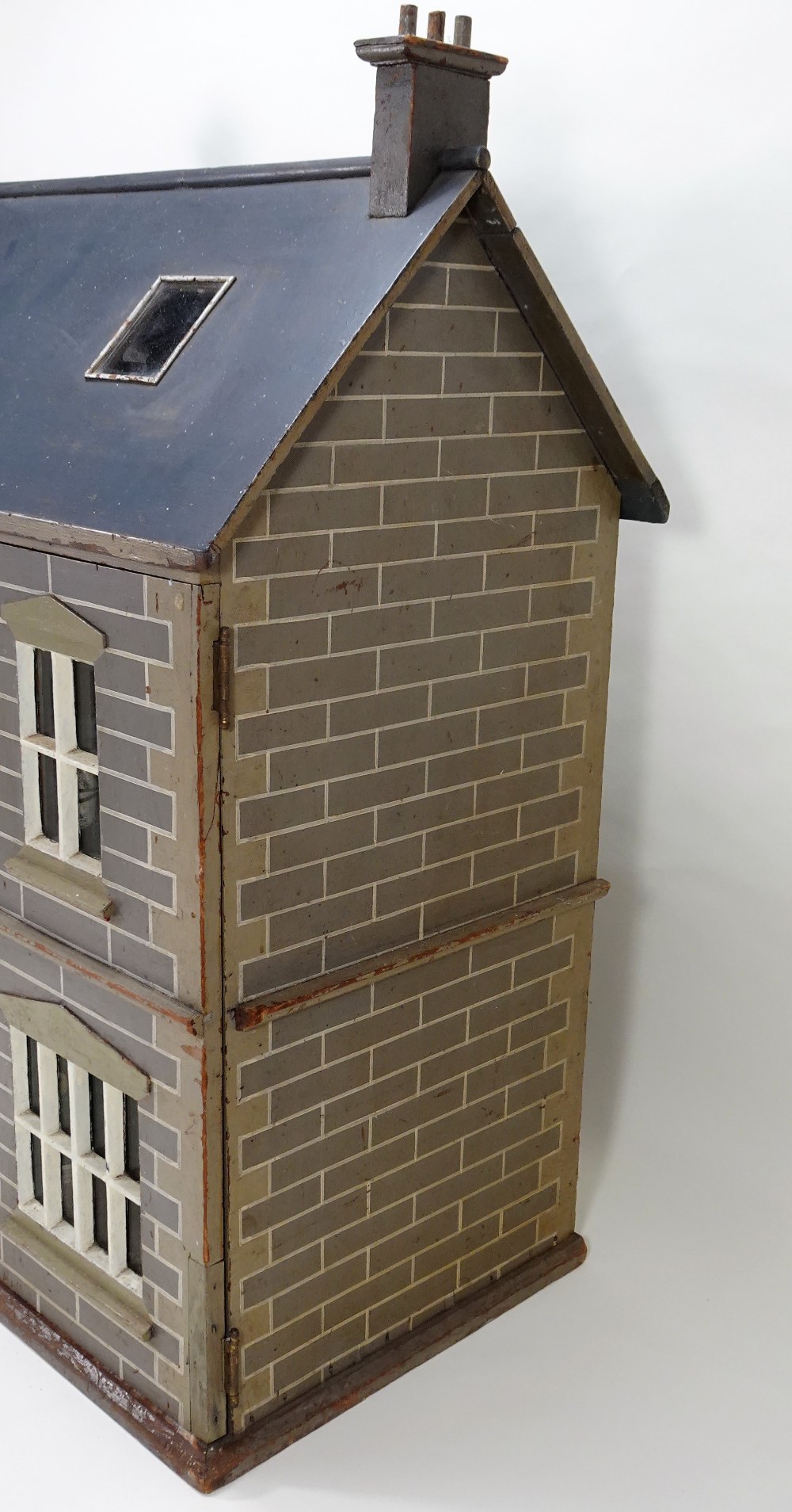 A good painted wooden Dolls House, English late 19th century, - Image 3 of 7