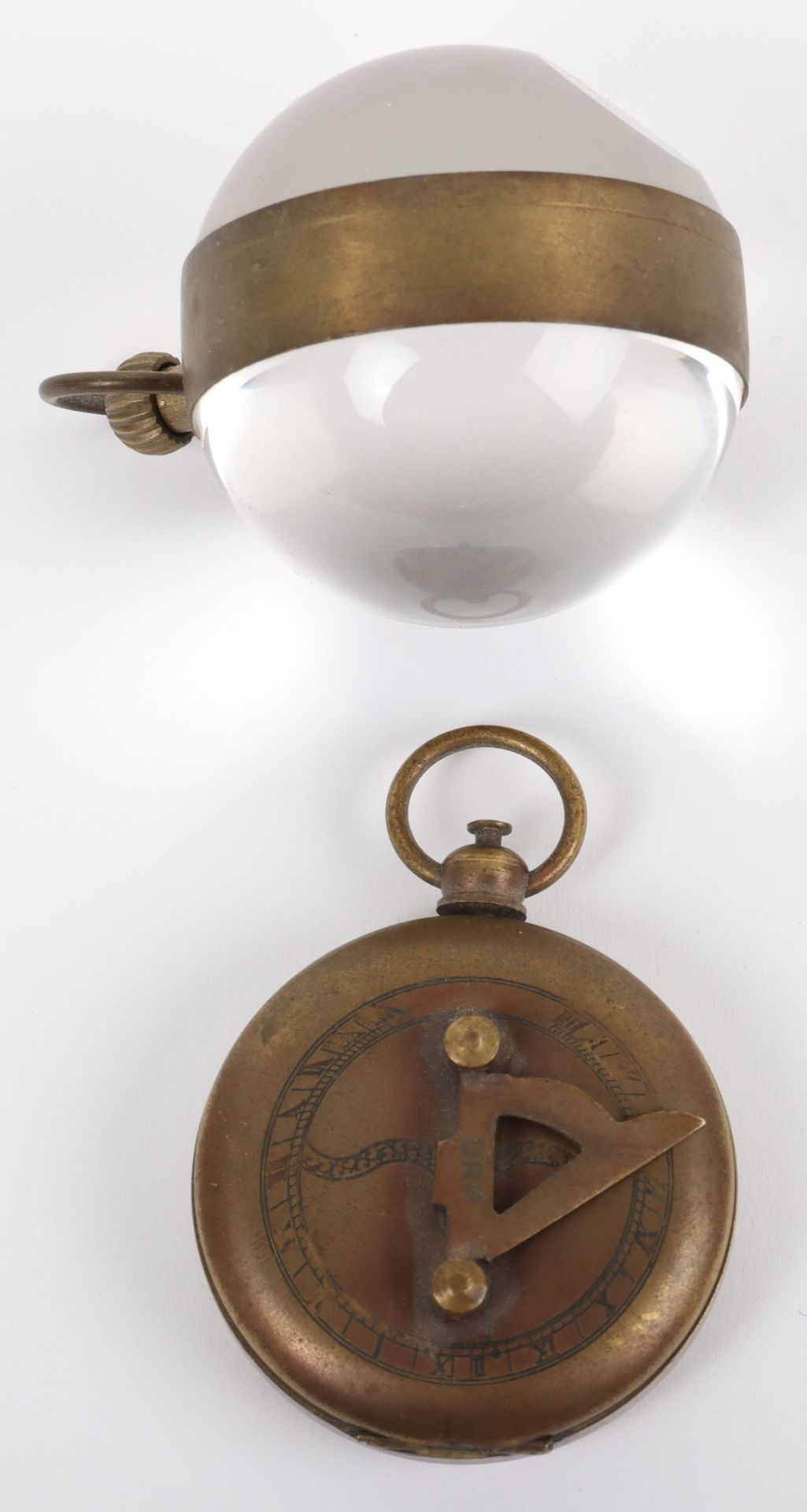 An Omega globe desk clock, 5cm - Image 2 of 5