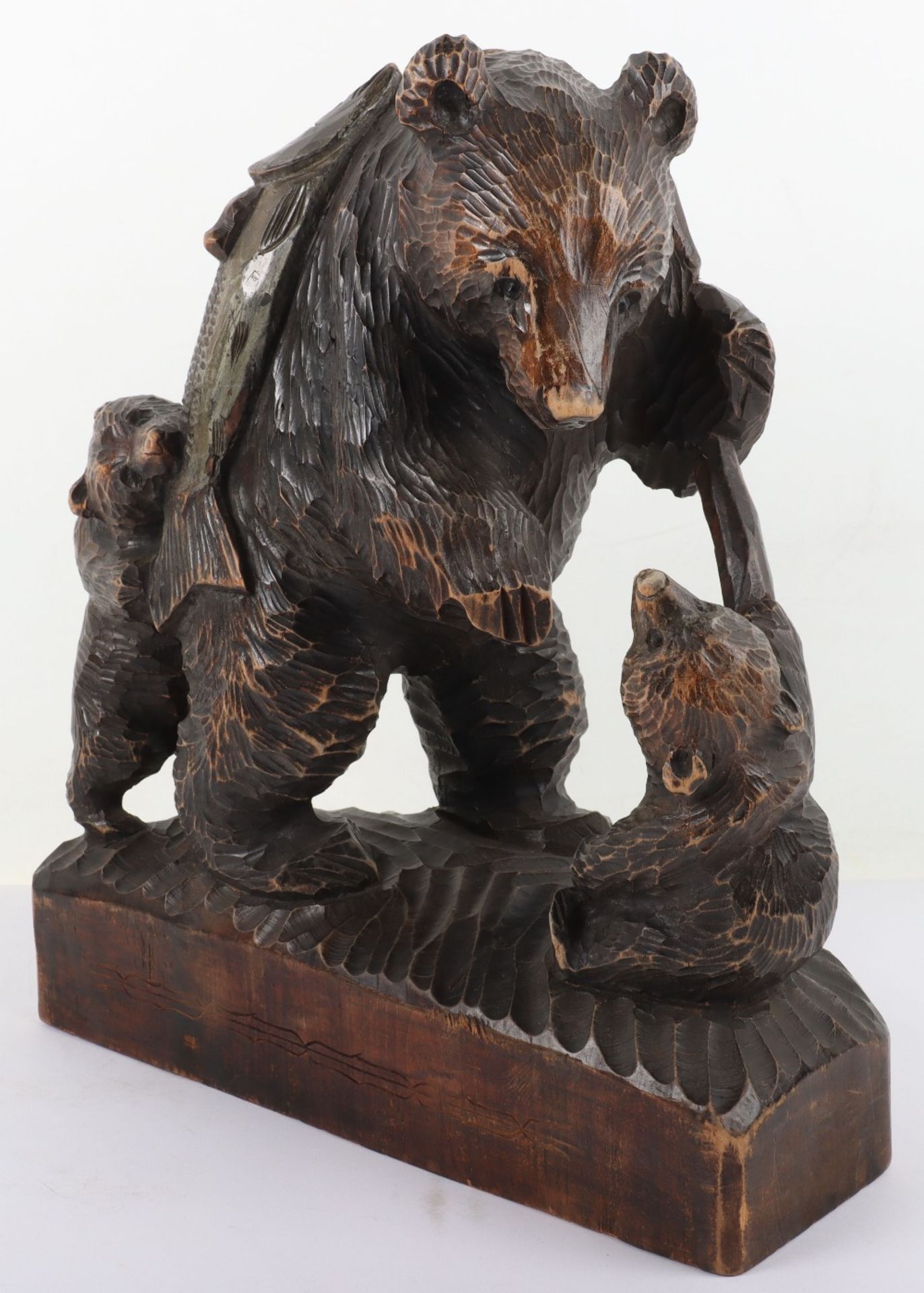 A Japanese wood carved group of bear and two cubs - Image 5 of 7