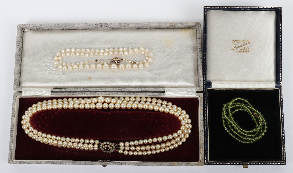 A single row cultured pearl necklace with diamond and 9ct (unmarked) clasp - Image 2 of 5