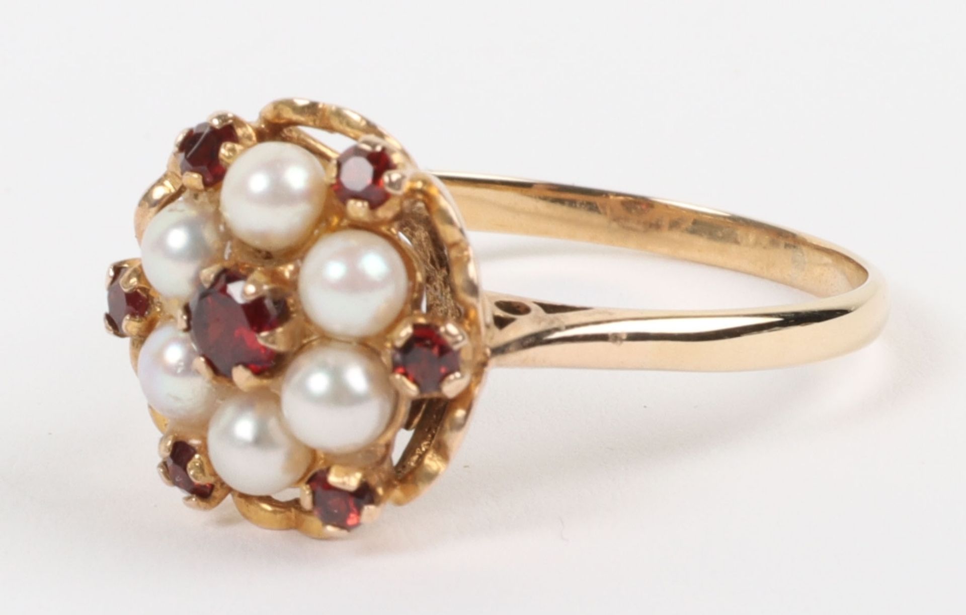 A 9ct gold, pearl and garnet cluster ring - Image 4 of 7