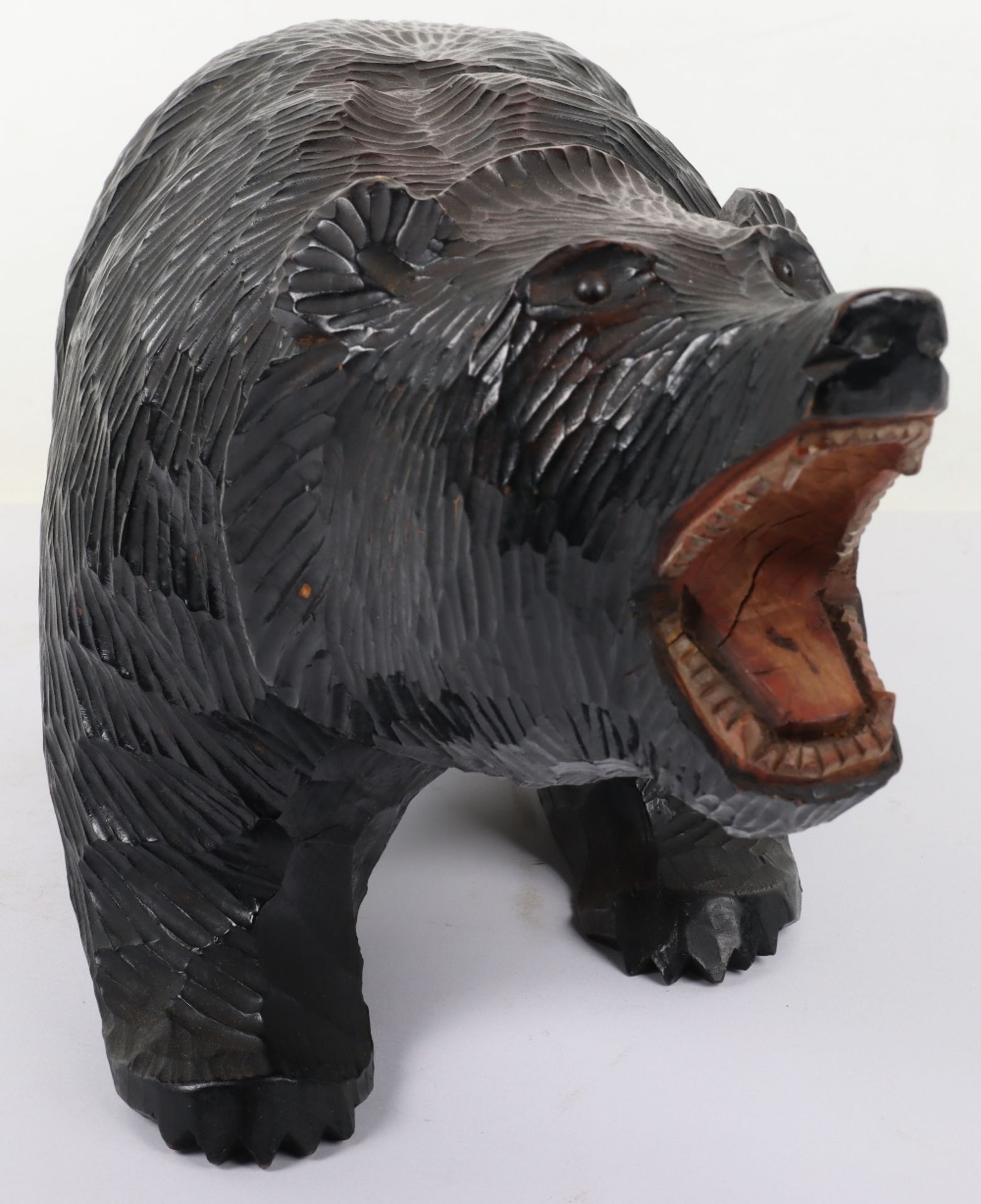 A Japanese wood carved bear - Image 3 of 6