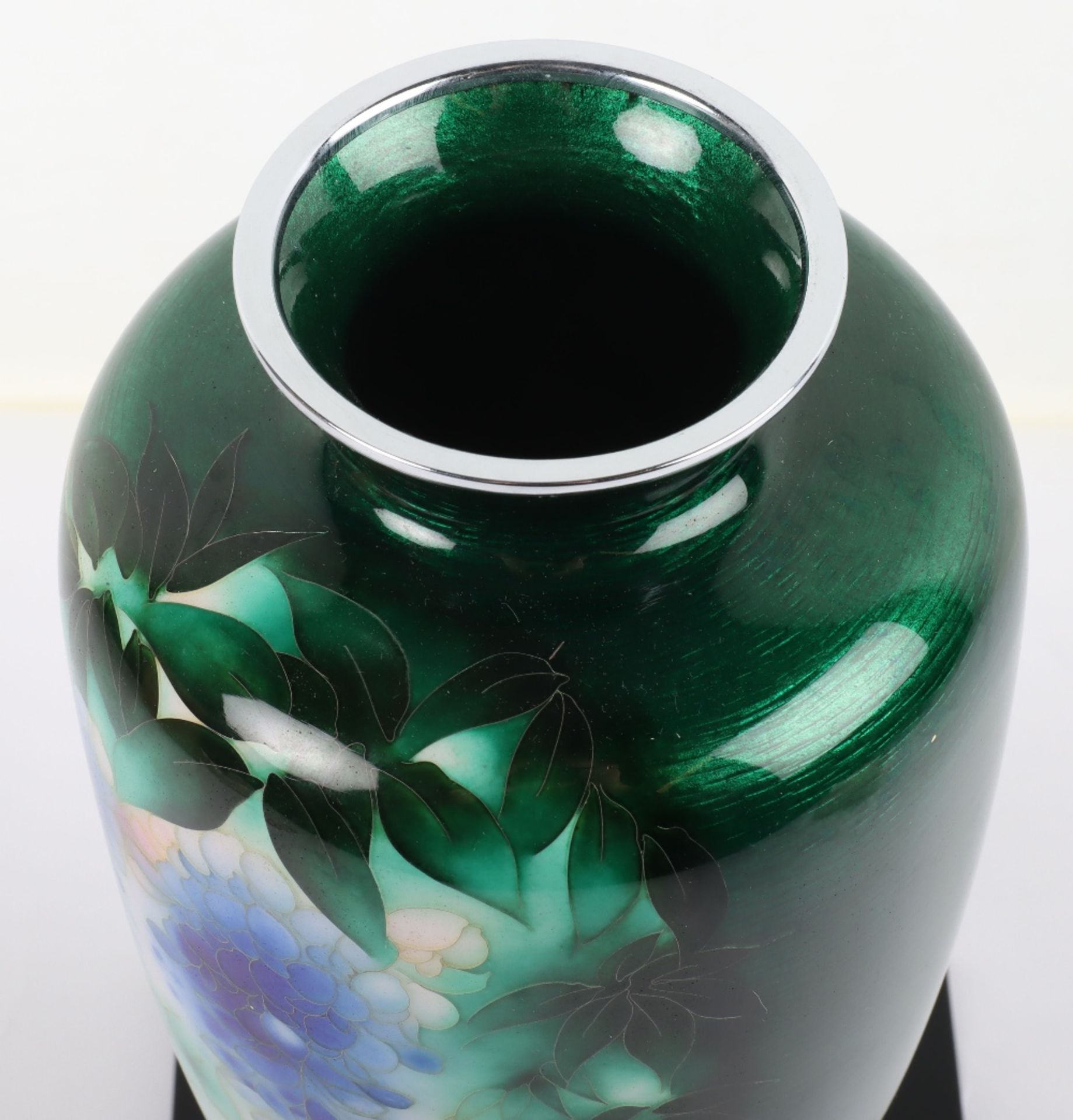 A Japanese 20th century silver mounted ginbari cloisonné vase, Ando studio mark to base - Image 7 of 11