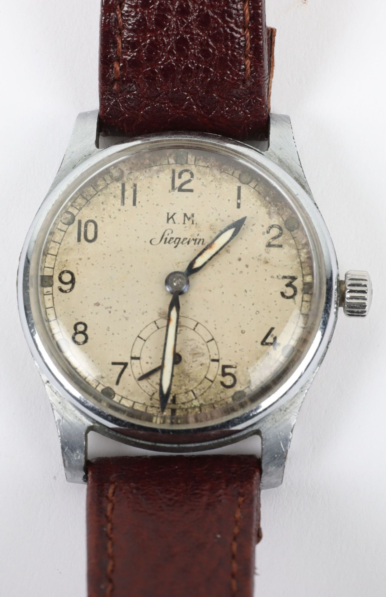 A Kriegsmarine K.M. Siegerin wristwatch - Image 2 of 5