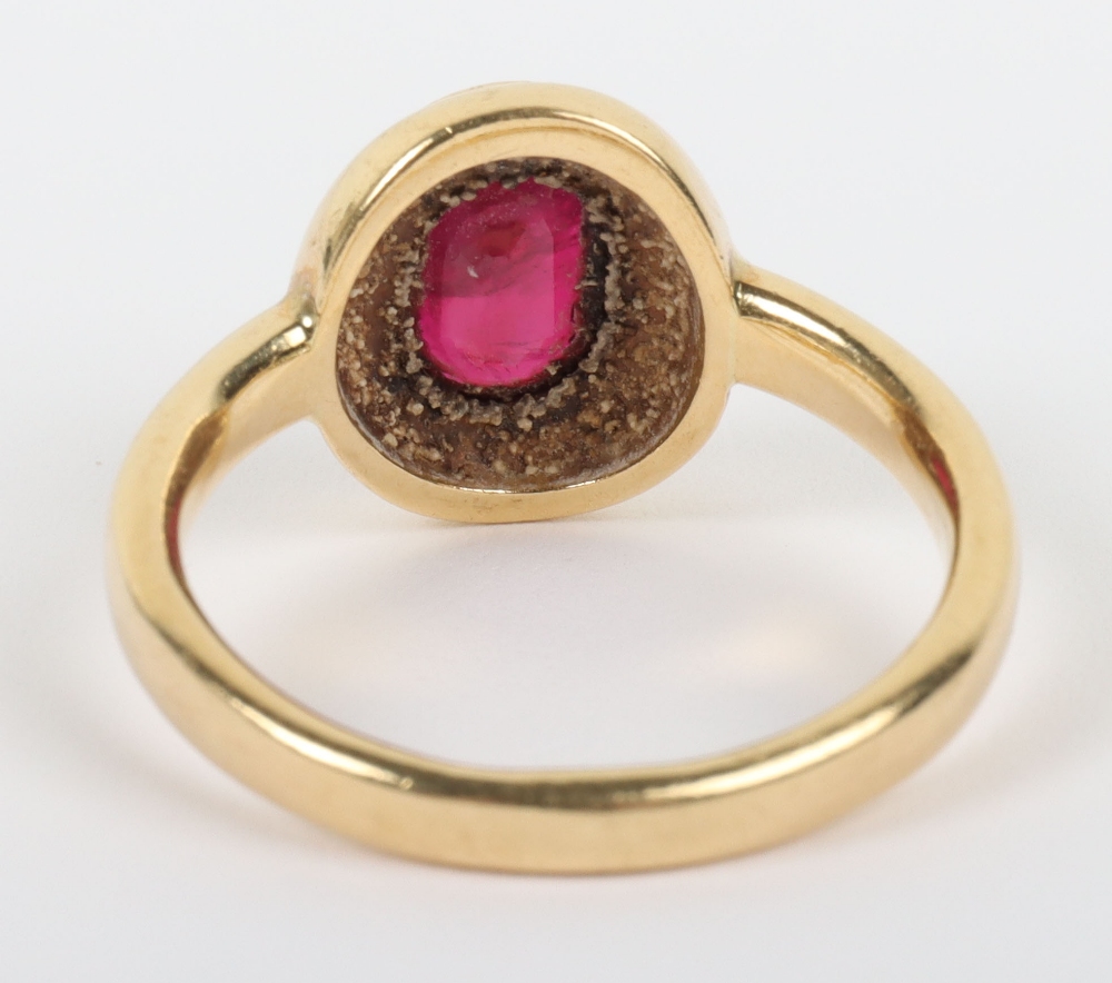 An 18ct gold and ruby set signet style ring - Image 5 of 6