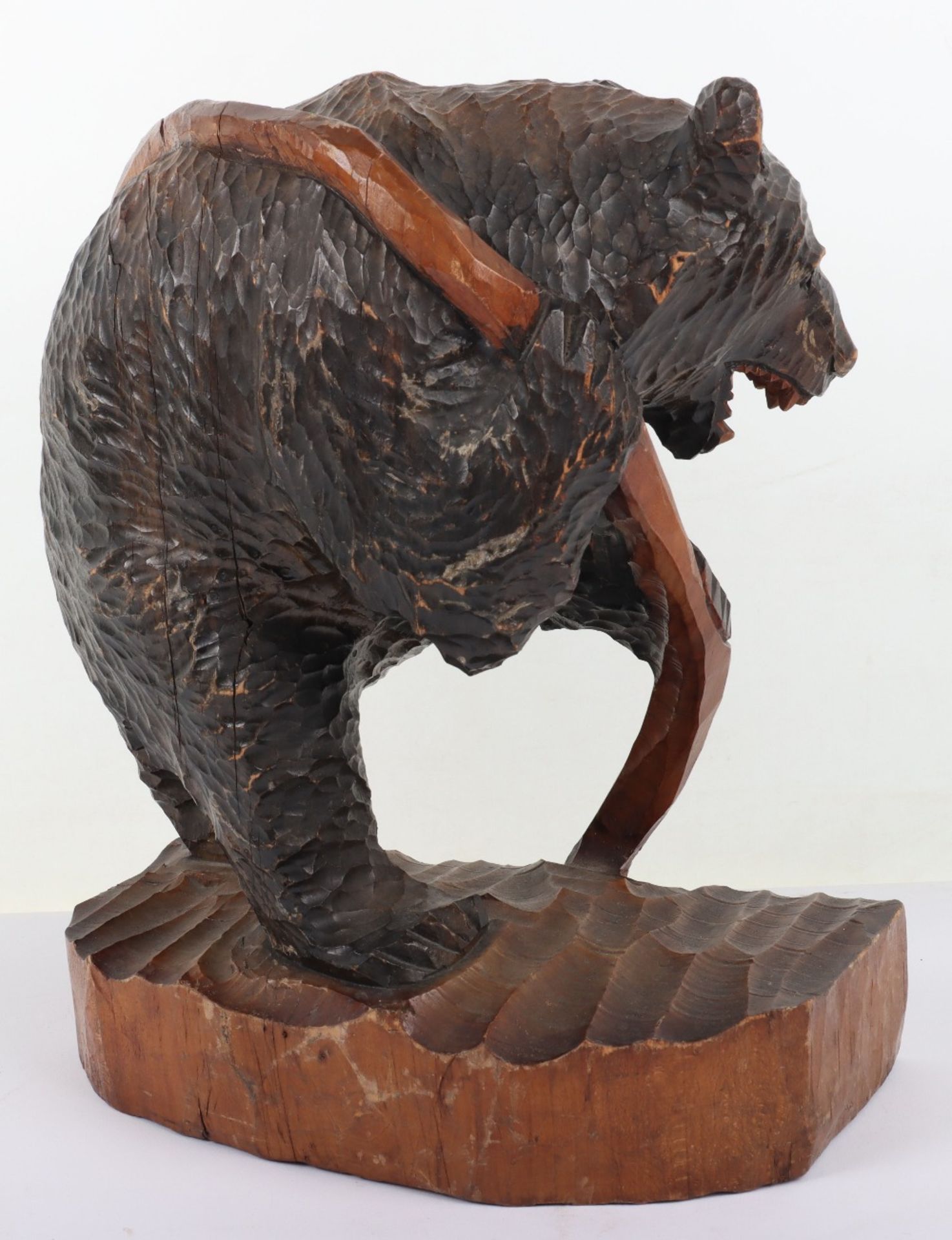 A Japanese wood carved bear - Image 3 of 6