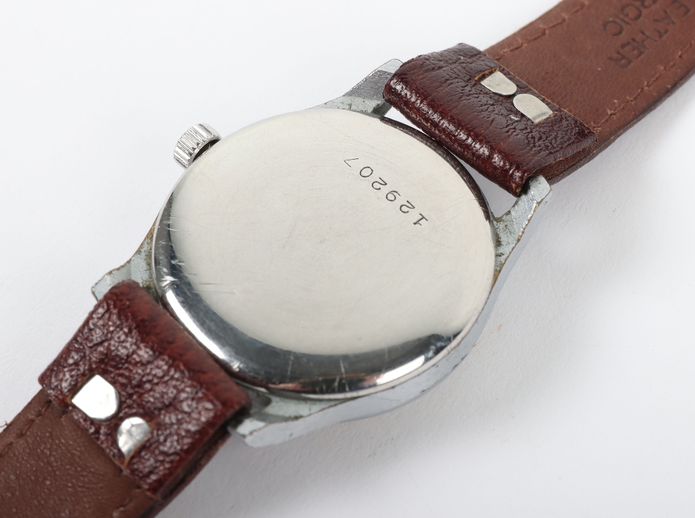 A Kriegsmarine K.M. Siegerin wristwatch - Image 3 of 5