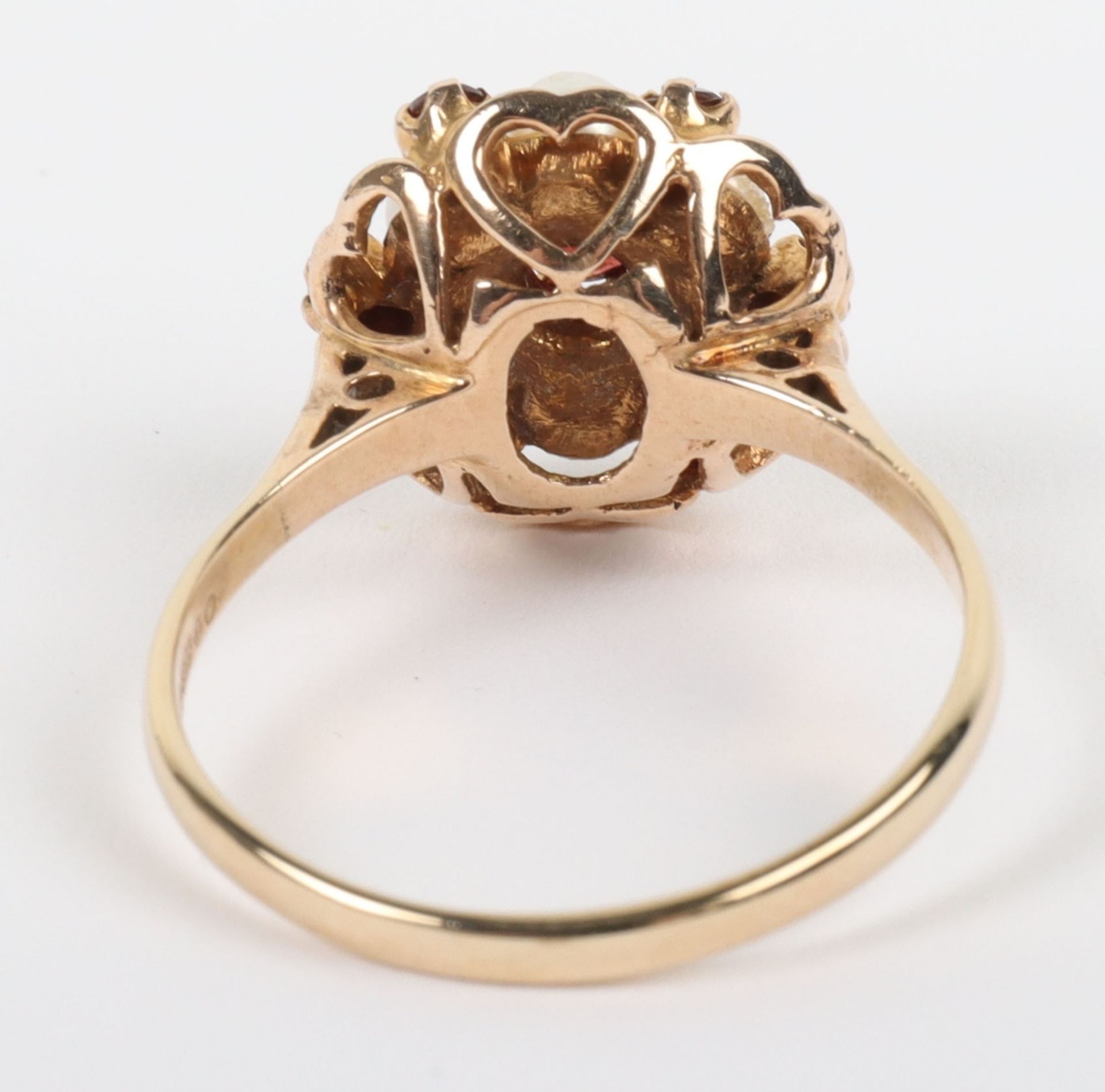 A 9ct gold, pearl and garnet cluster ring - Image 6 of 7