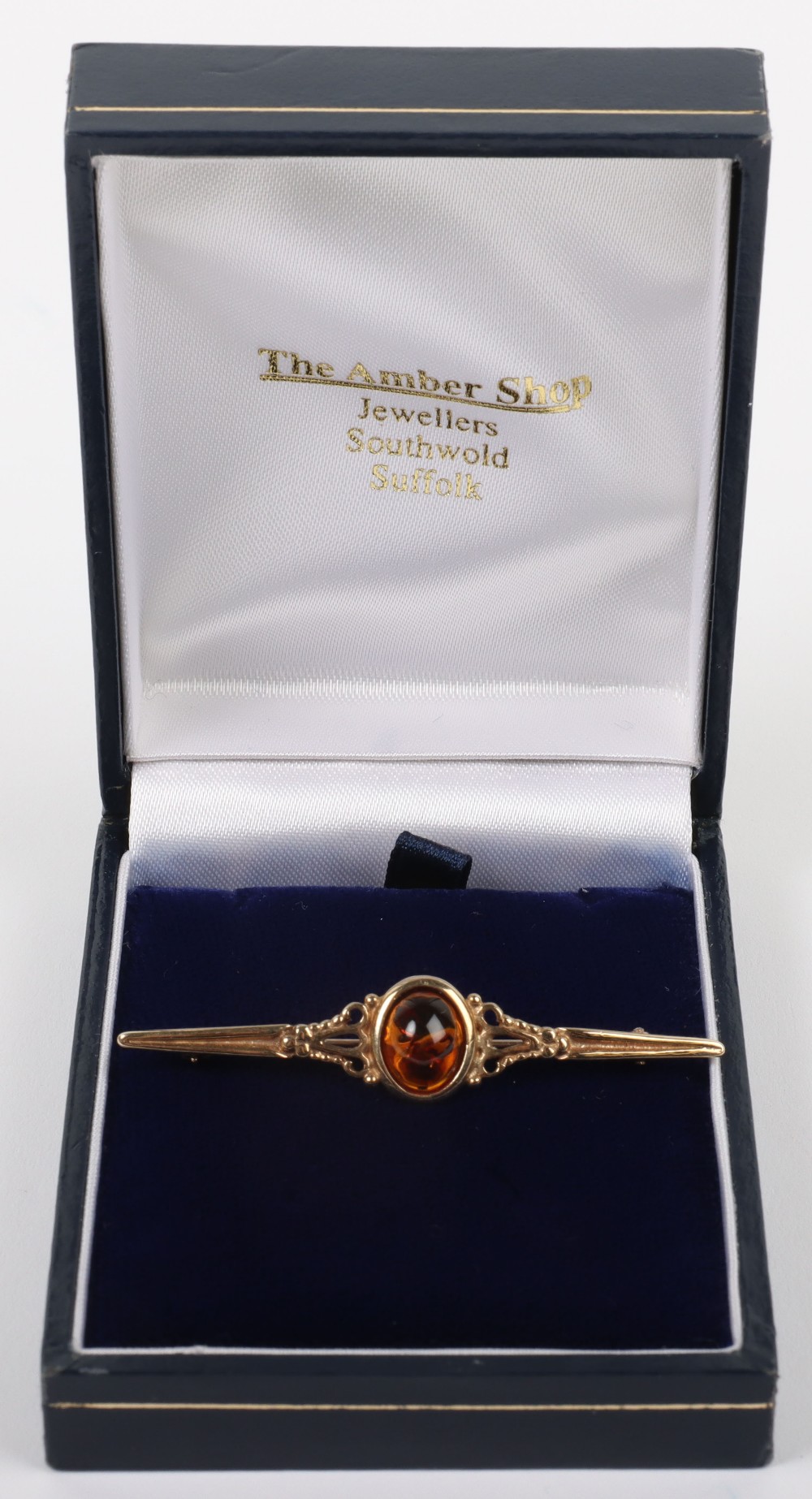 A 9ct gold and amber set bar brooch - Image 2 of 4