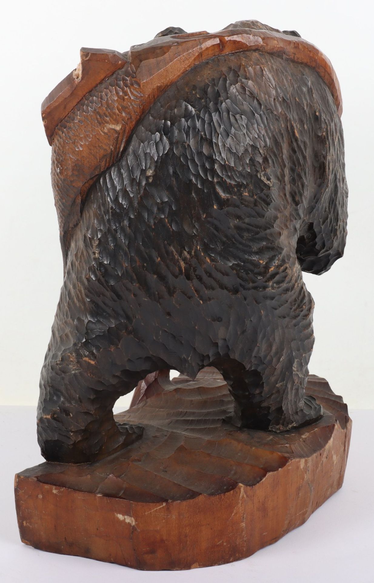 A Japanese wood carved bear - Image 4 of 6