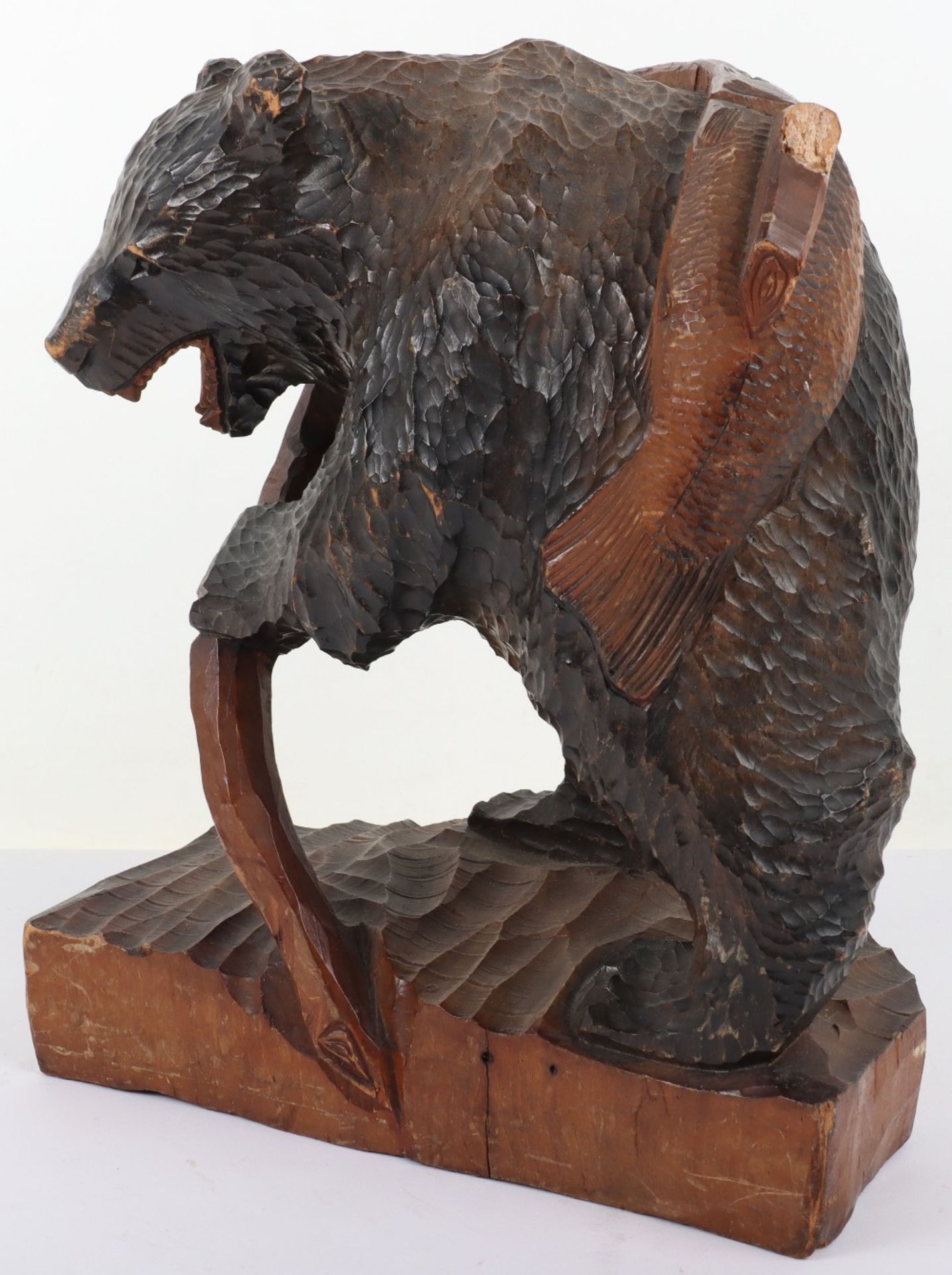 A Japanese wood carved bear - Image 5 of 6