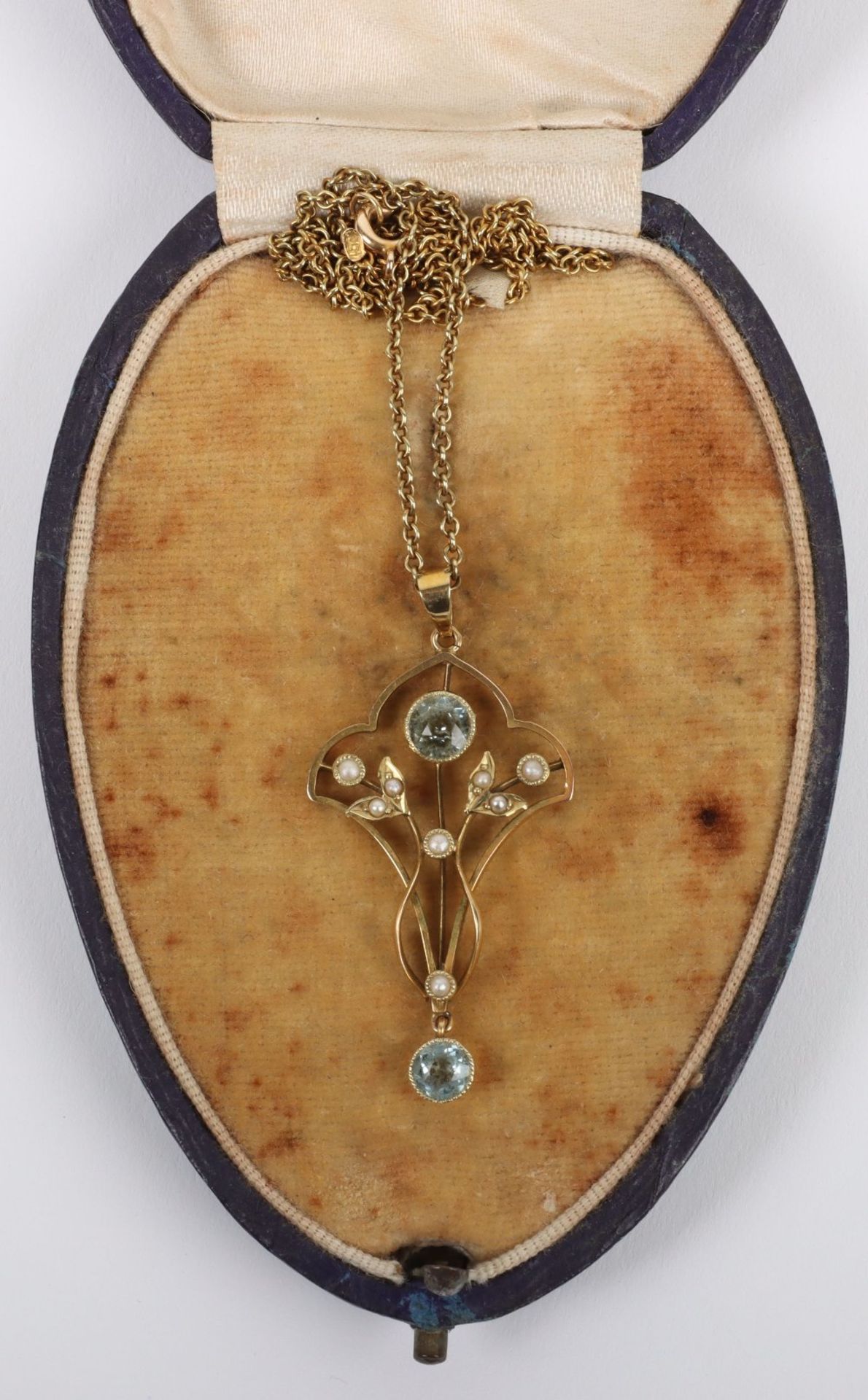 An Art Nouveau 15ct gold, aquamarine and pearl open work pendant necklace - Image 3 of 5