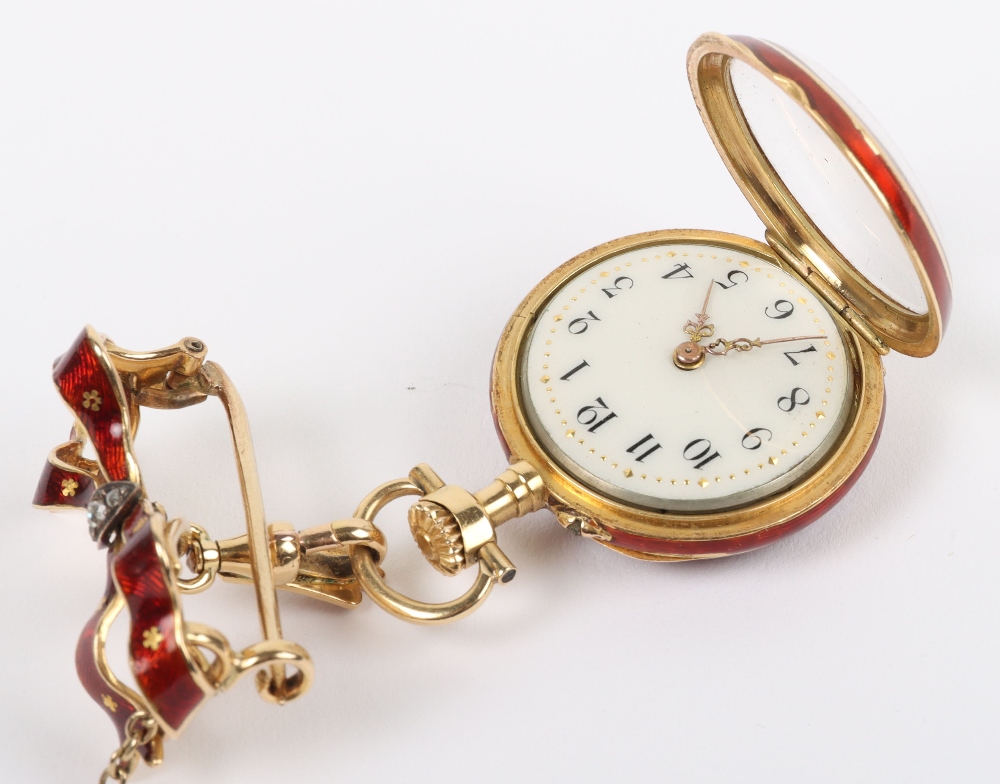 A lady’s 18ct gold, diamond and guilloche enamel fob watch - Bild 6 aus 8