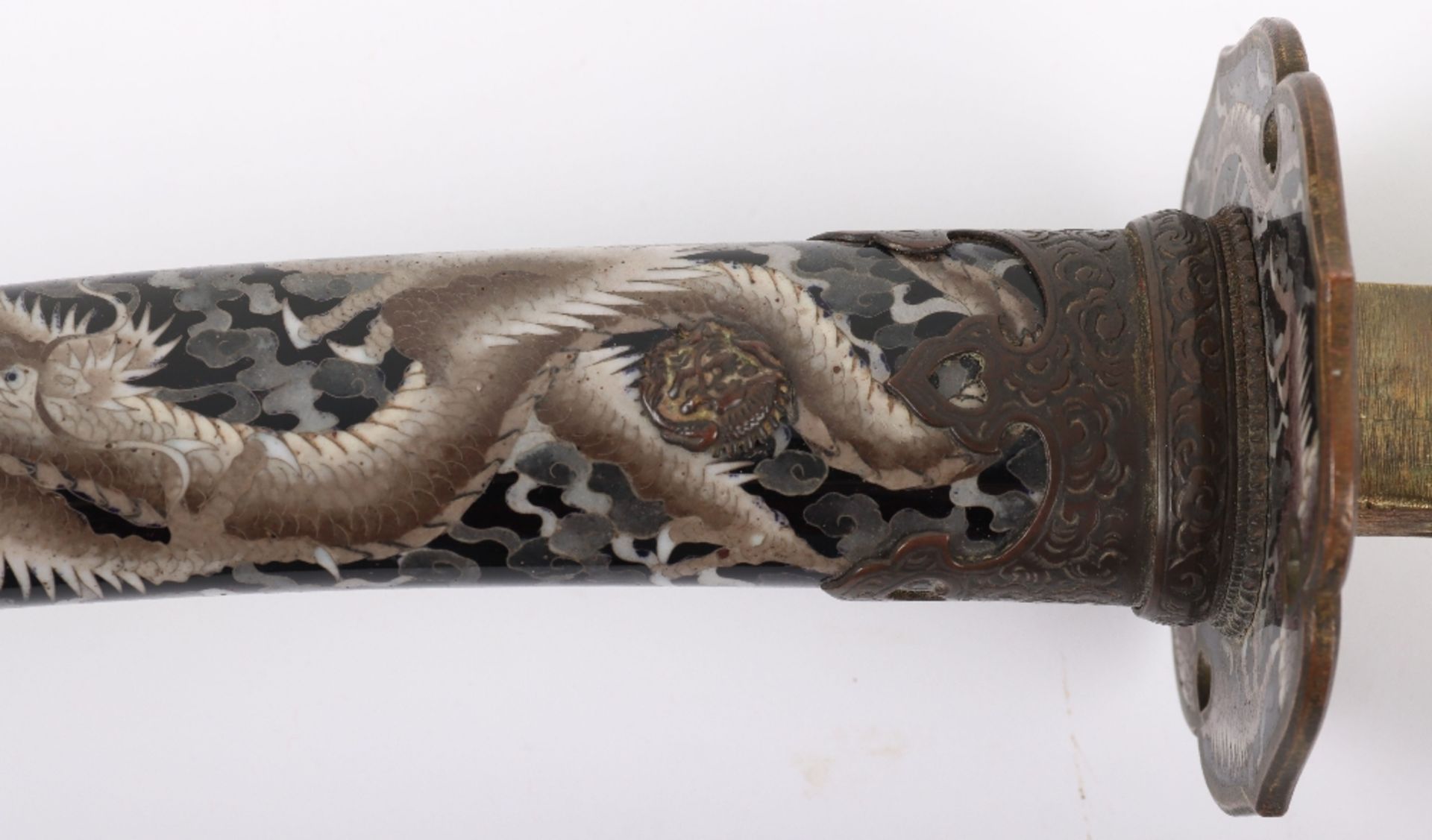 Attractive Japanese Enamel Decorated Sword in Tach Mounts - Bild 11 aus 16