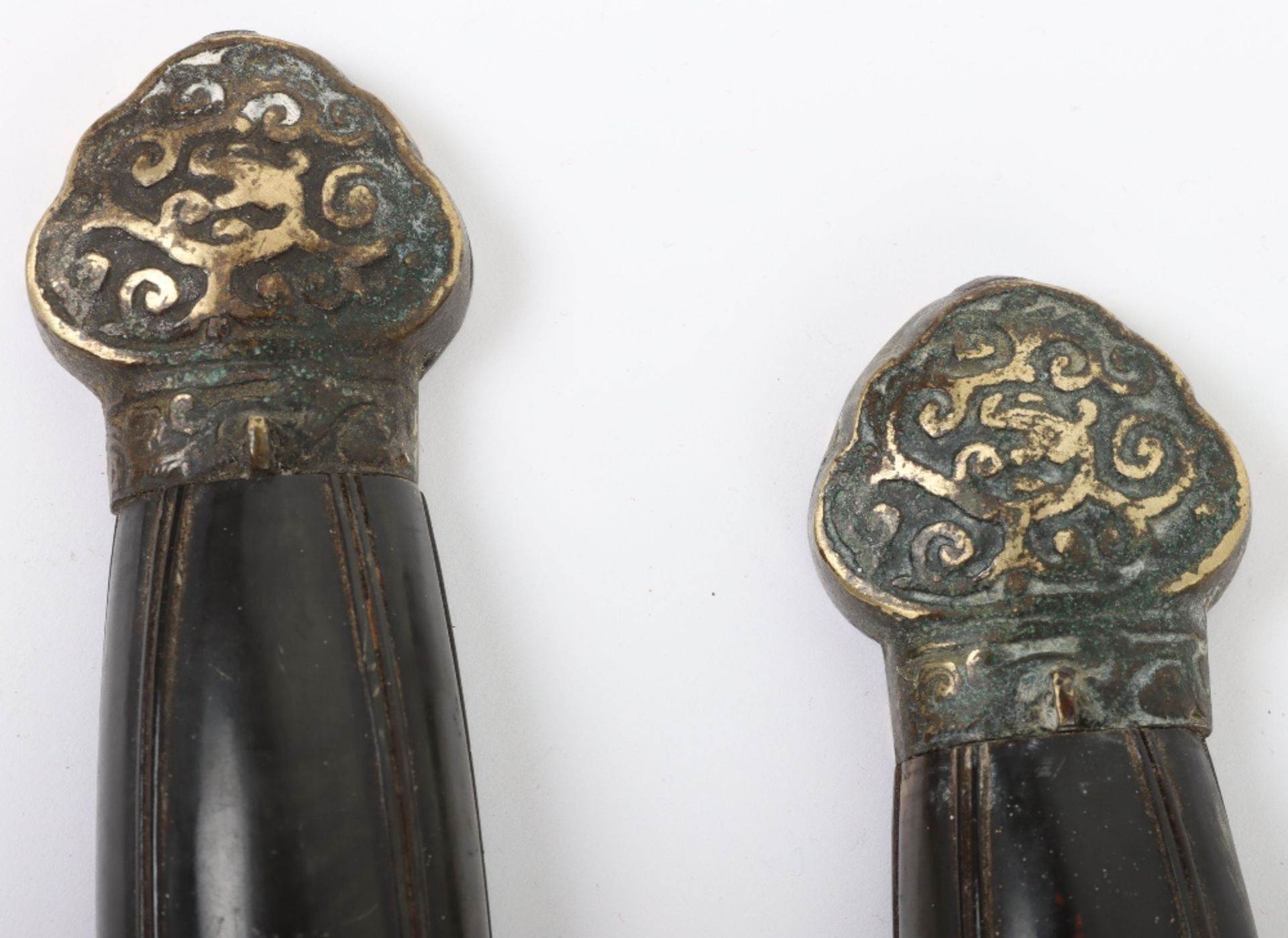 Pair of Chinese ‘River Pirates’ Double Swords, Late Qing Dynasty - Bild 9 aus 12