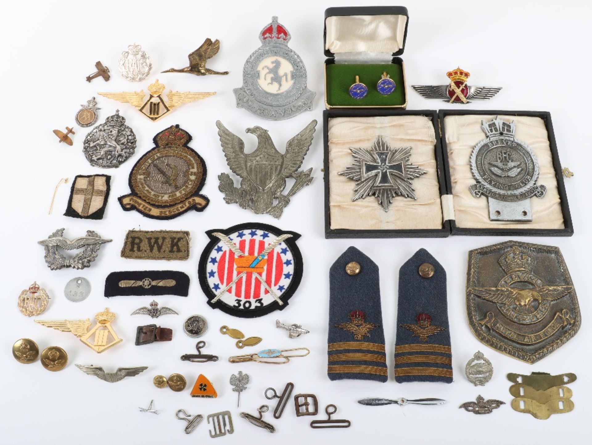 Quantity of Badges and Insignia